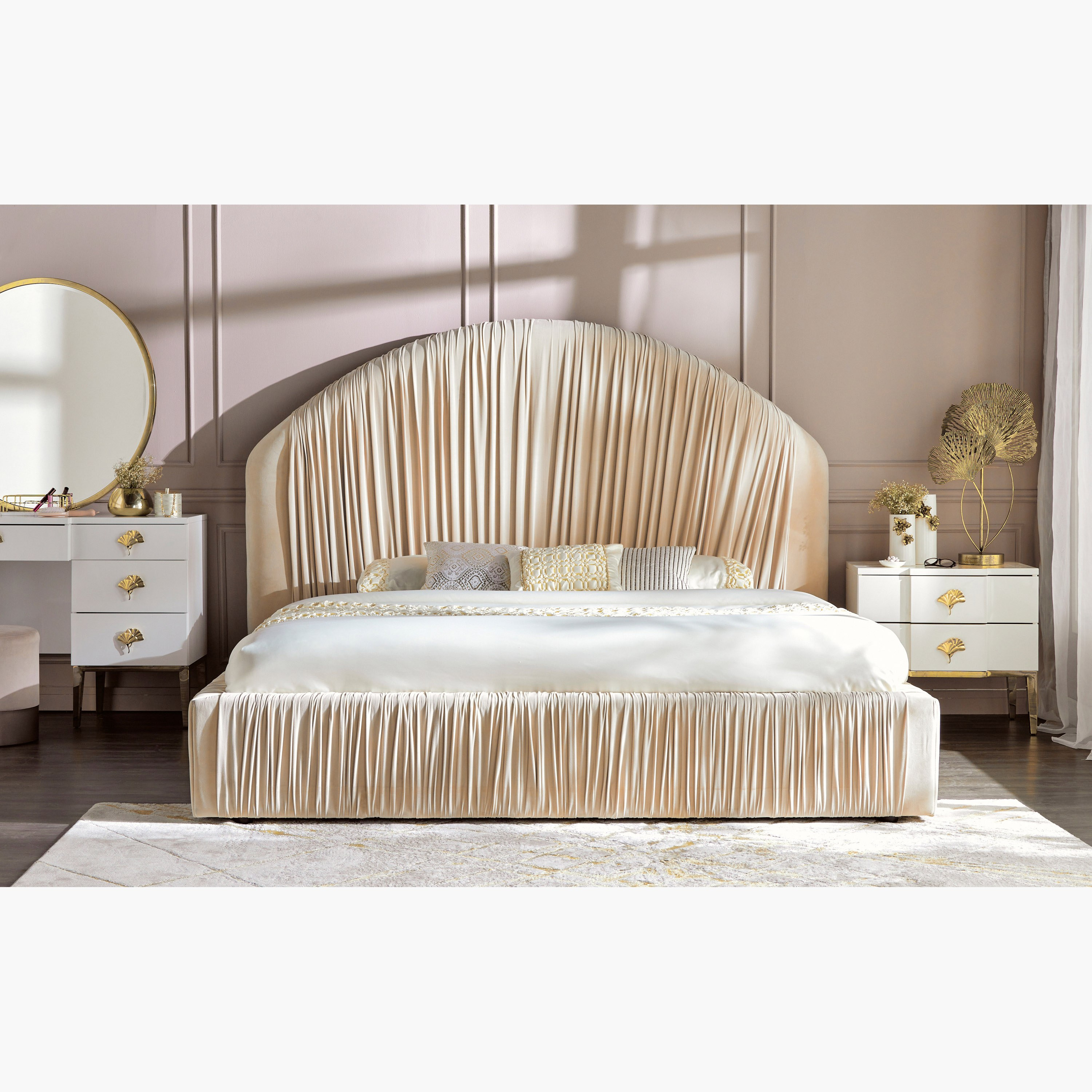 Home centre store bed set