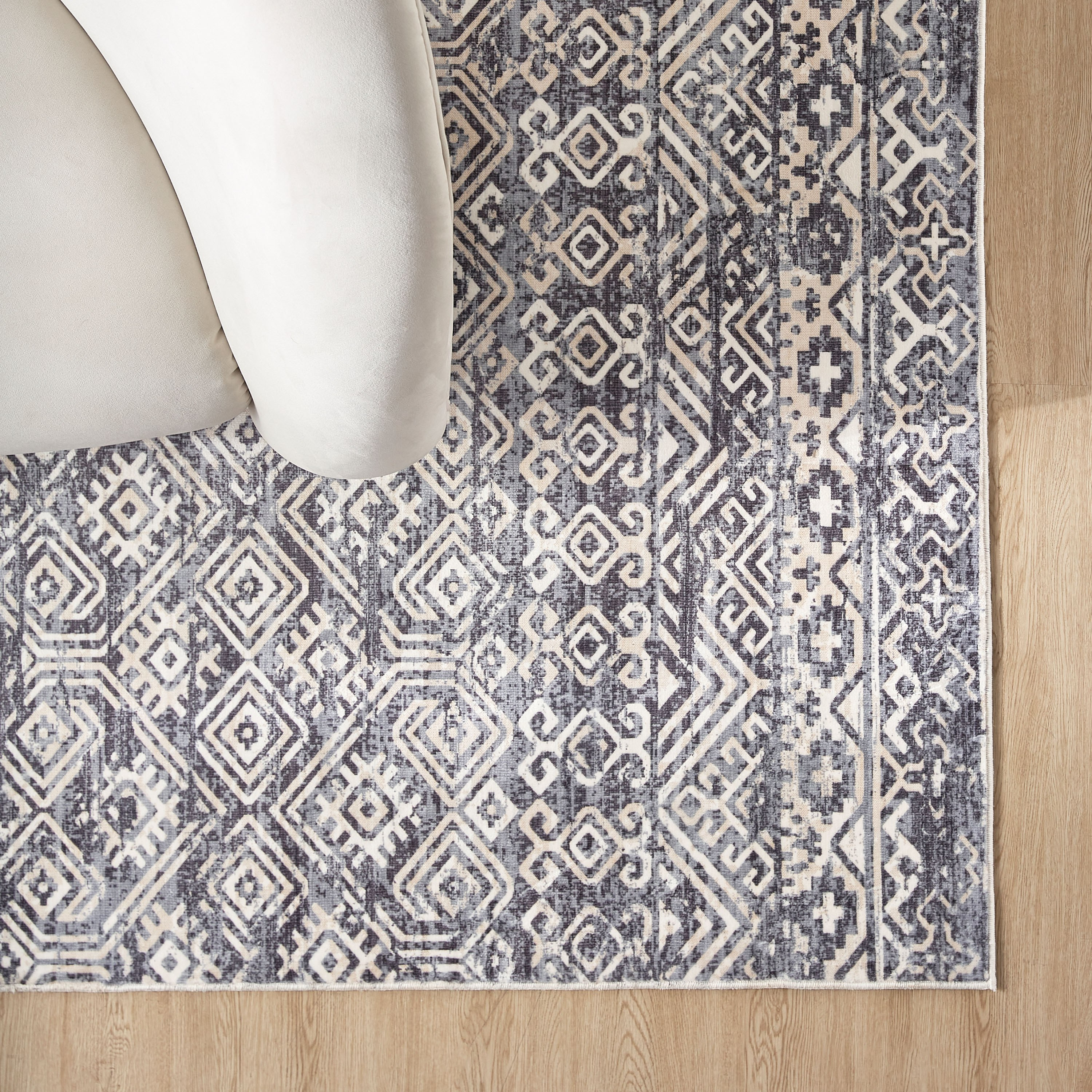 سجادة - ليروي- 160x230 سم-household-rugsandcarpets-rugs-image-1