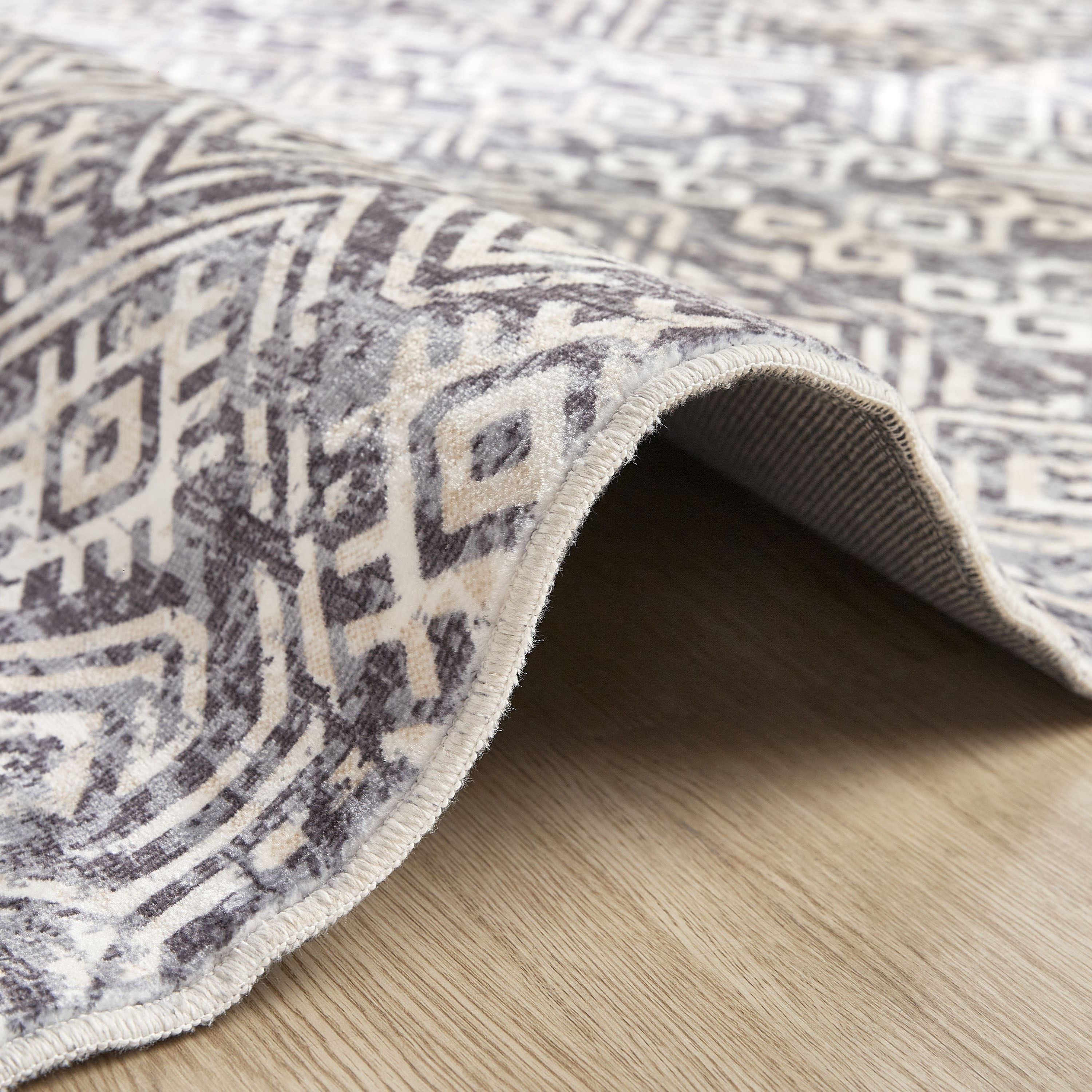 سجادة - ليروي- 160x230 سم-household-rugsandcarpets-rugs-image-3