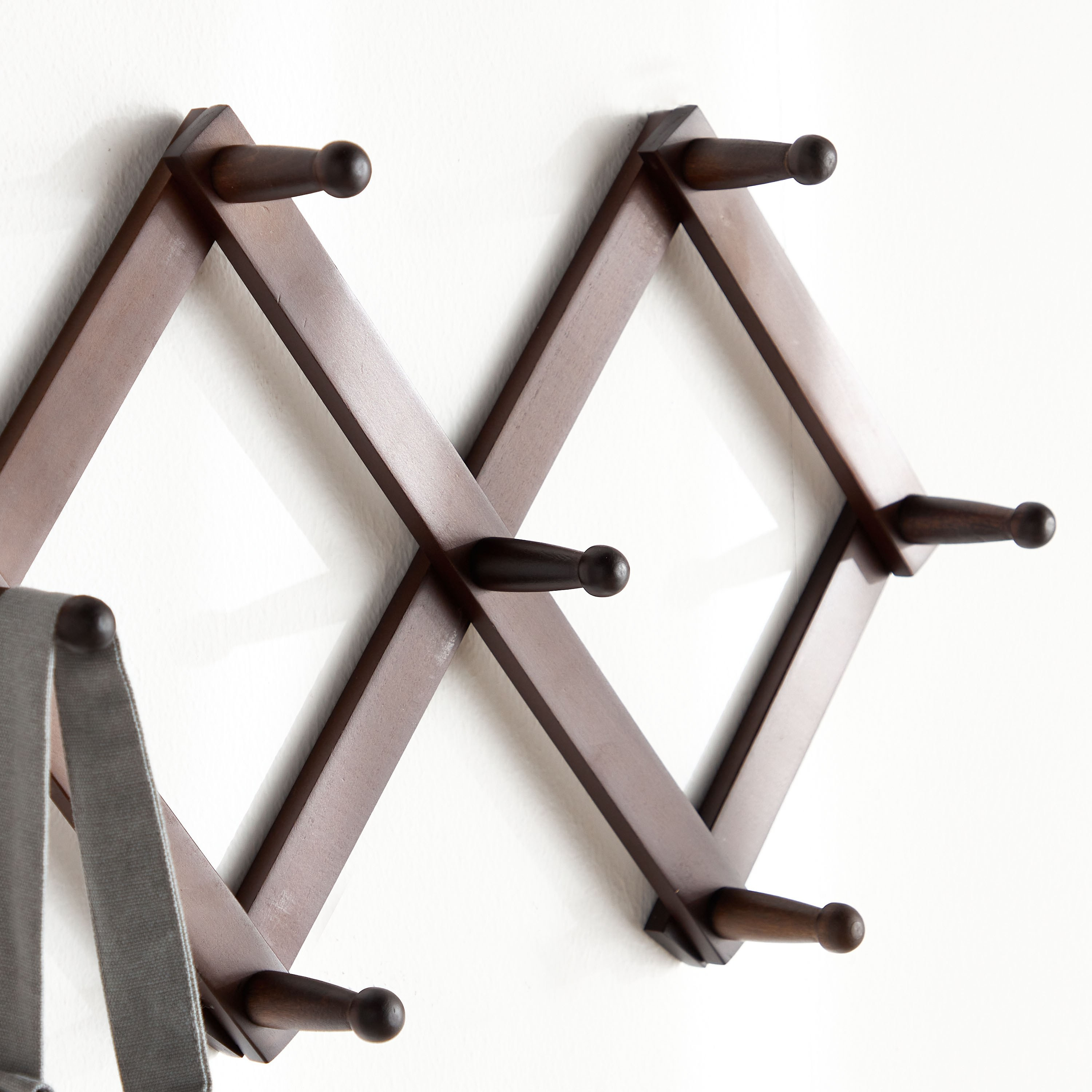 Telescopic Bath Rack-household-bathandlaundry-bathroomorganizing-wallfixturesandhooks-image-2