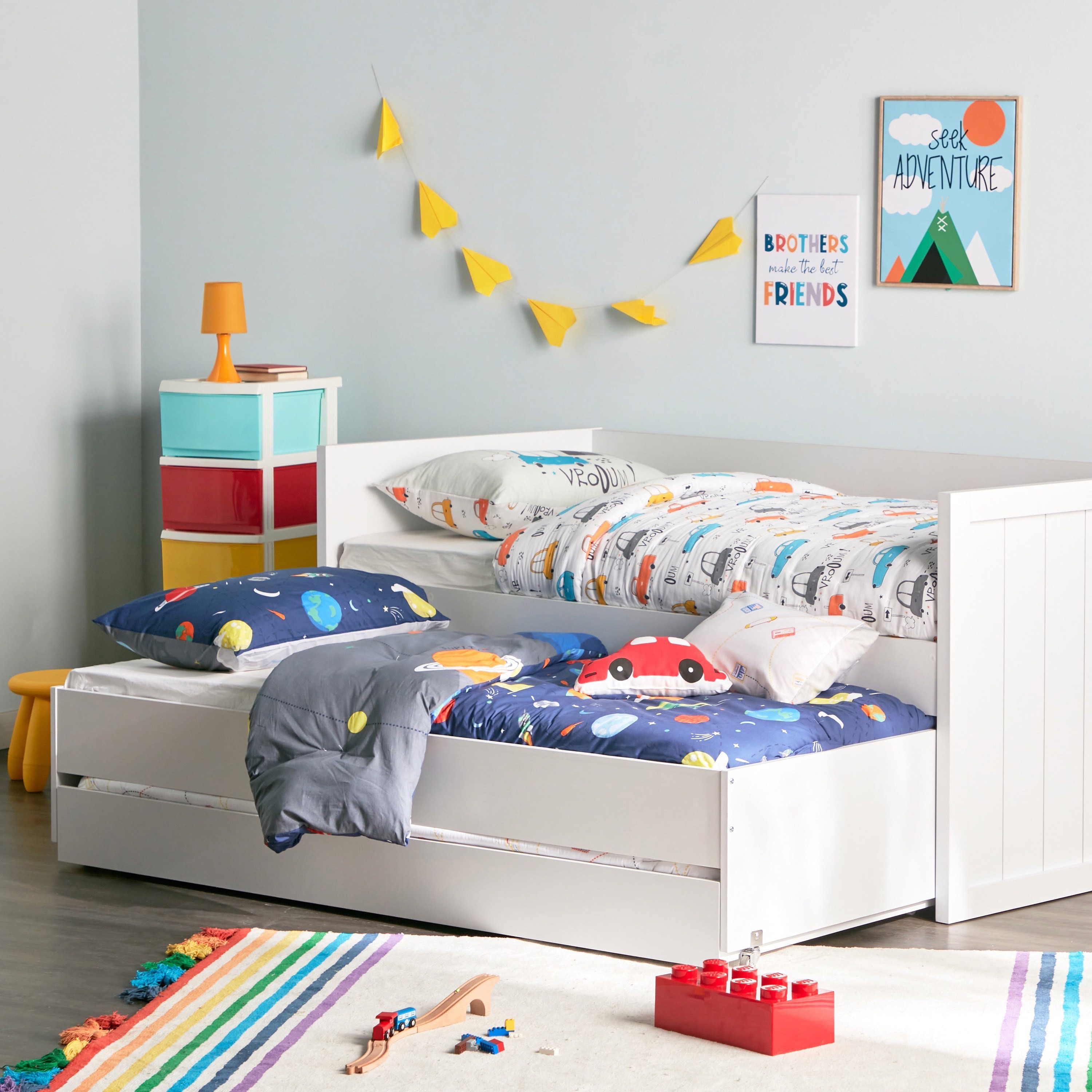 Trundle bed store storage