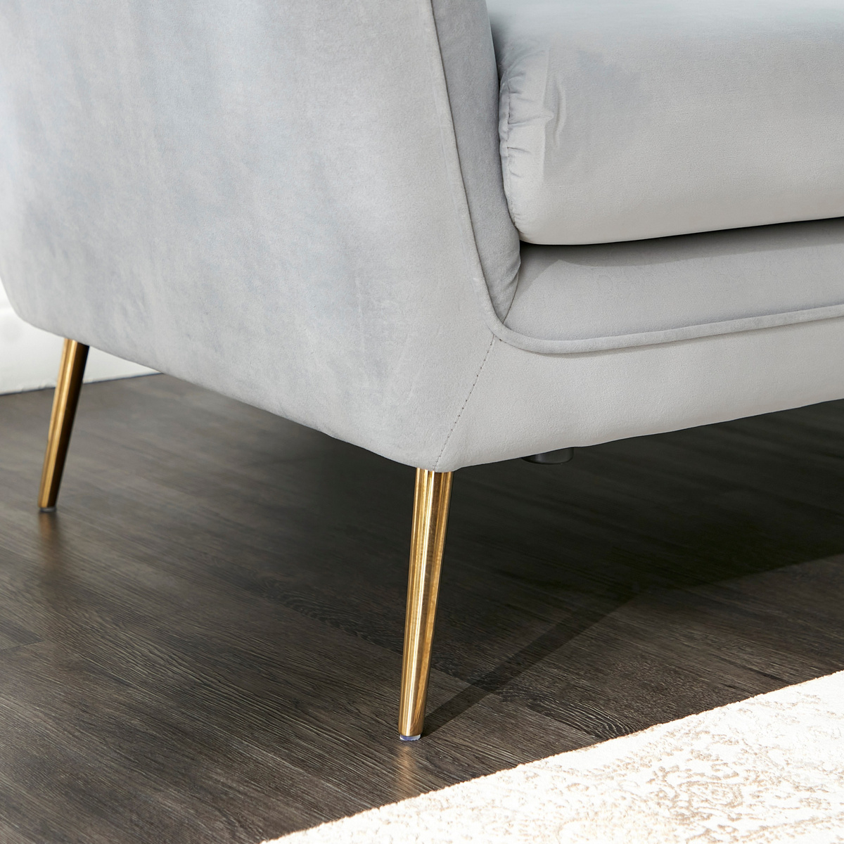 كنب مخمل ذات تصميم انيق بلمسة ديزموند 13 | كنب مخمل ذات تصميم انيق بلمسة ديزموند