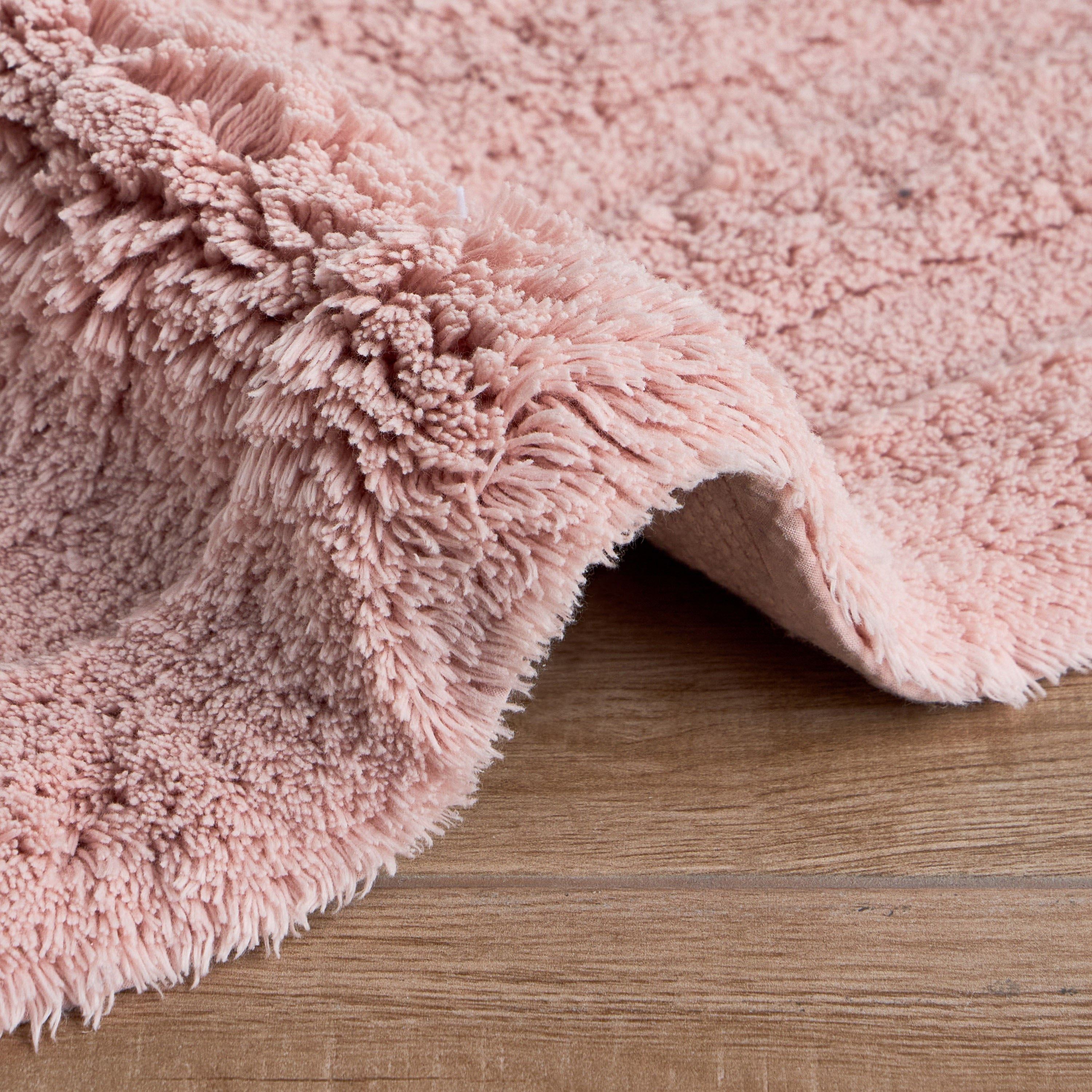 سجادة حمام صناعة مصرية - 53x86 سم-household-bathandlaundry-bathlinen-bathmatsandtubmats-image-3