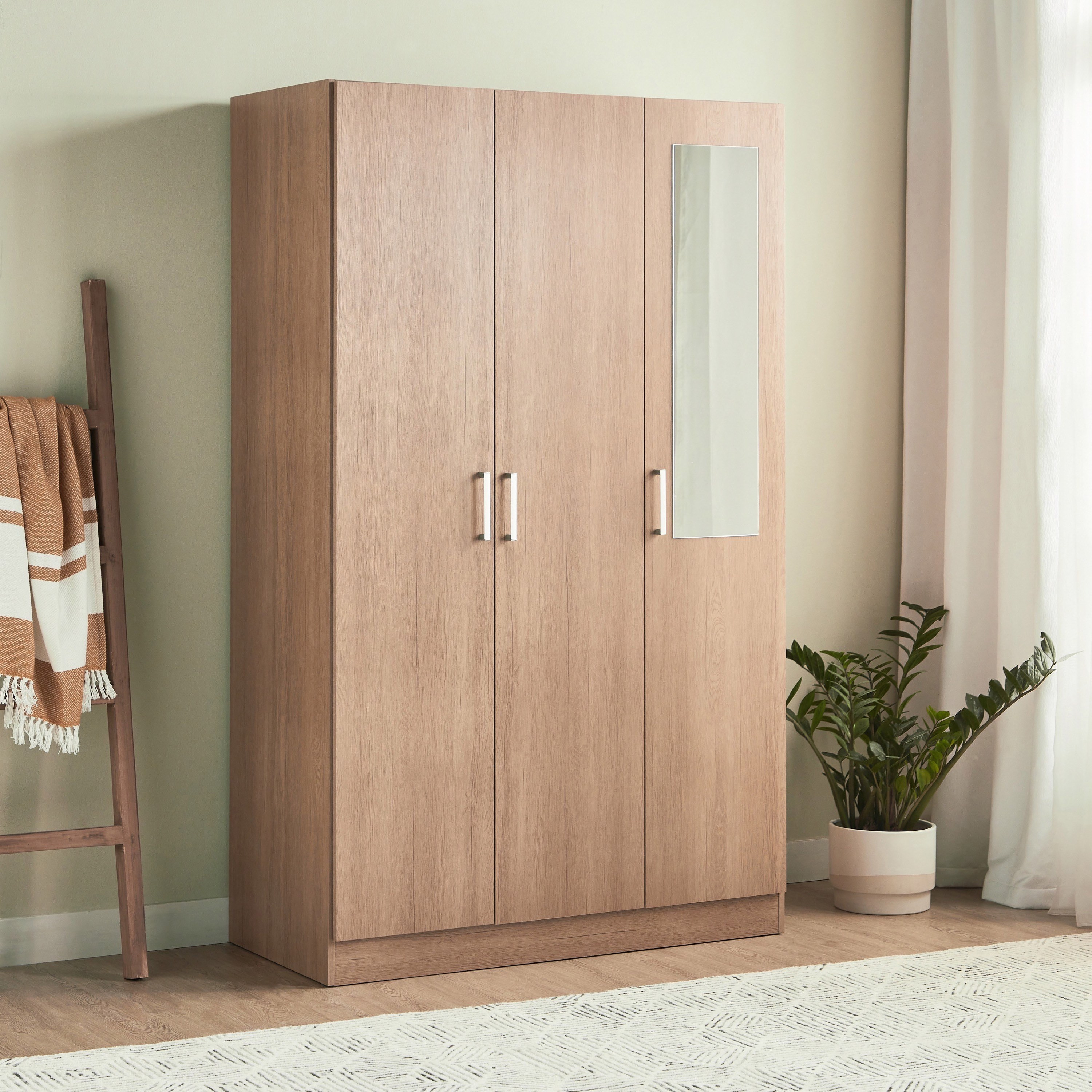 Three door deals wardrobe with mirror