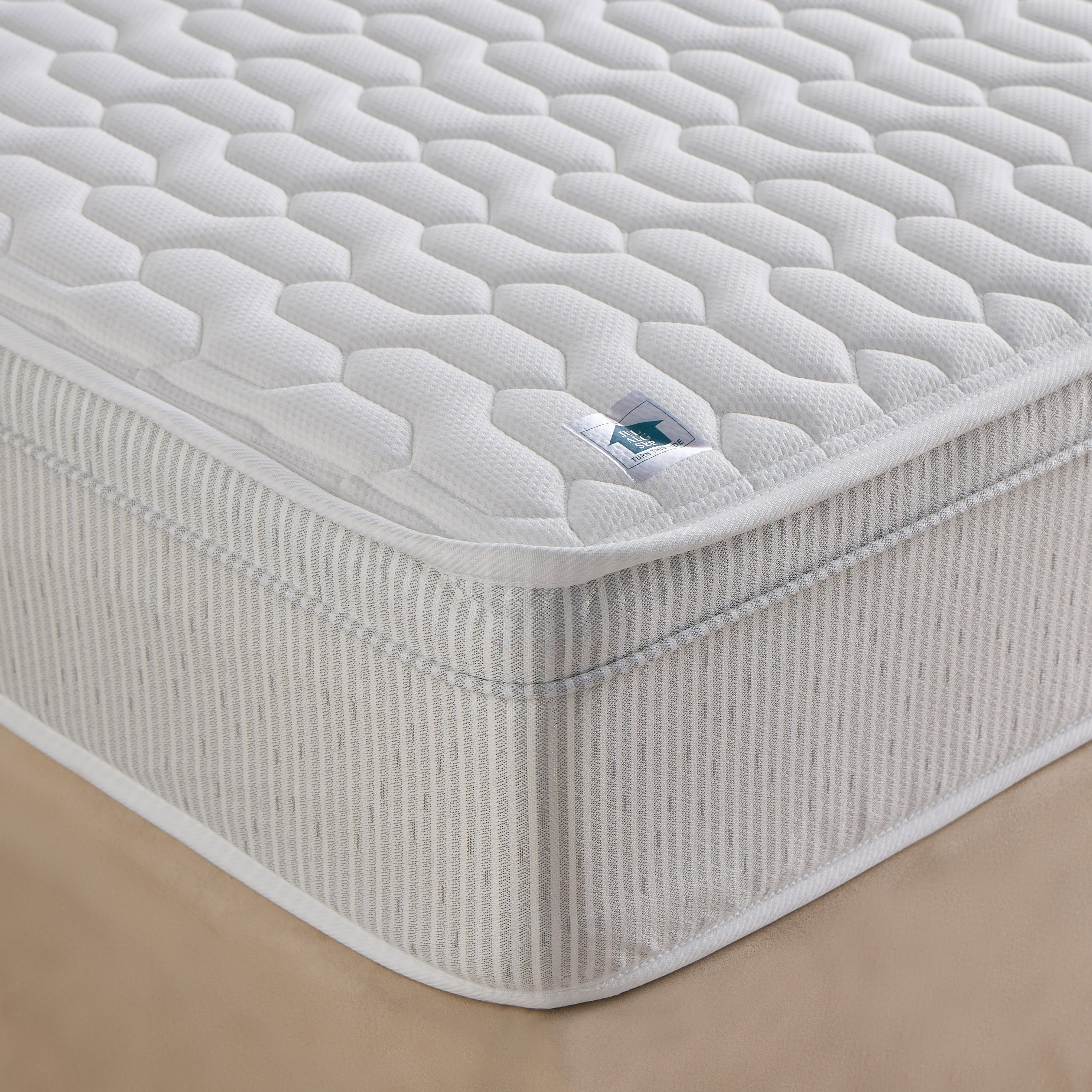Dreamland Gel Visco Spring Queen Mattress - 160x200 cm