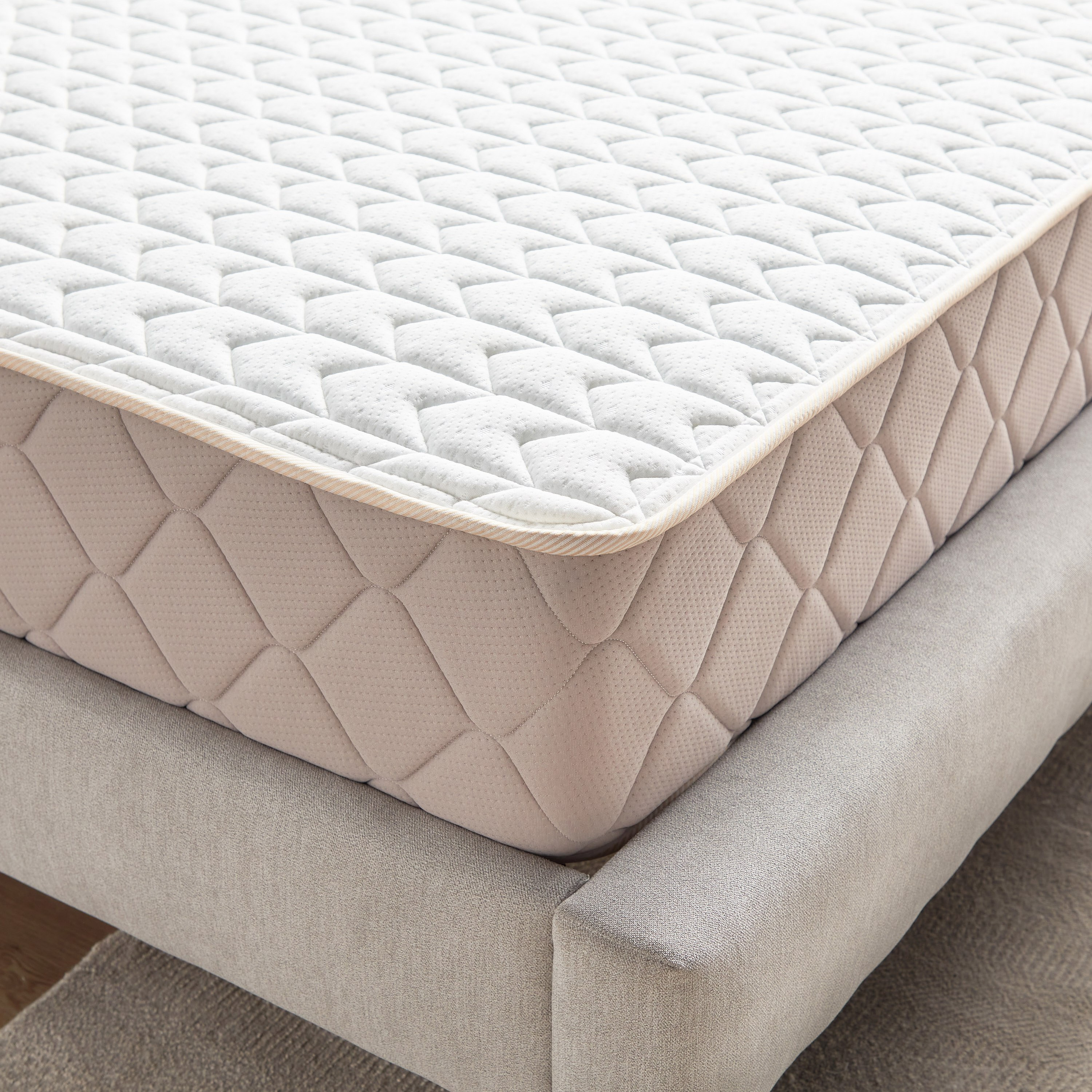 Dreamland Pocket Spring Queen Mattress - 155x205 cm