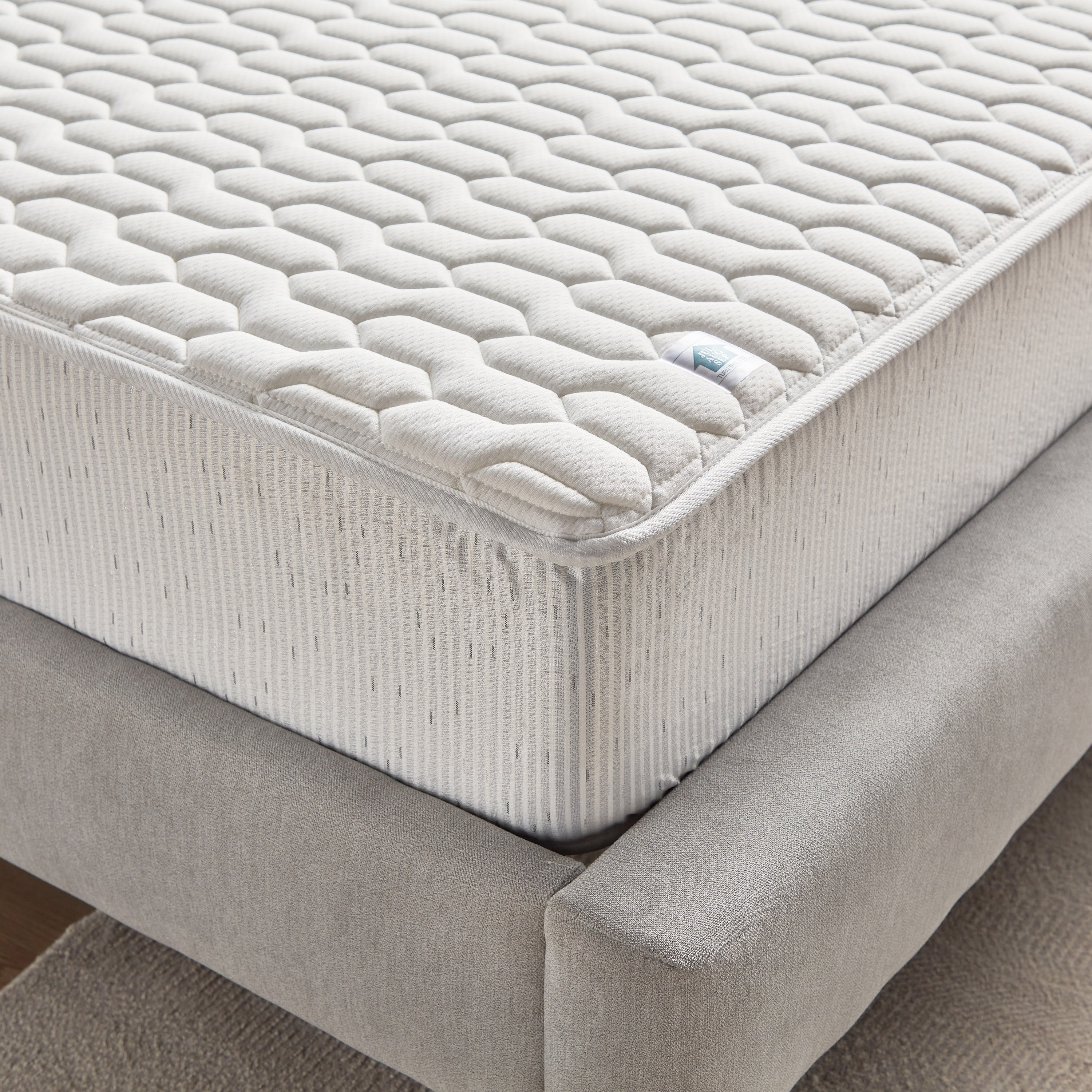 Dreamland Visco Spring Super King Mattress - 200x200 cm