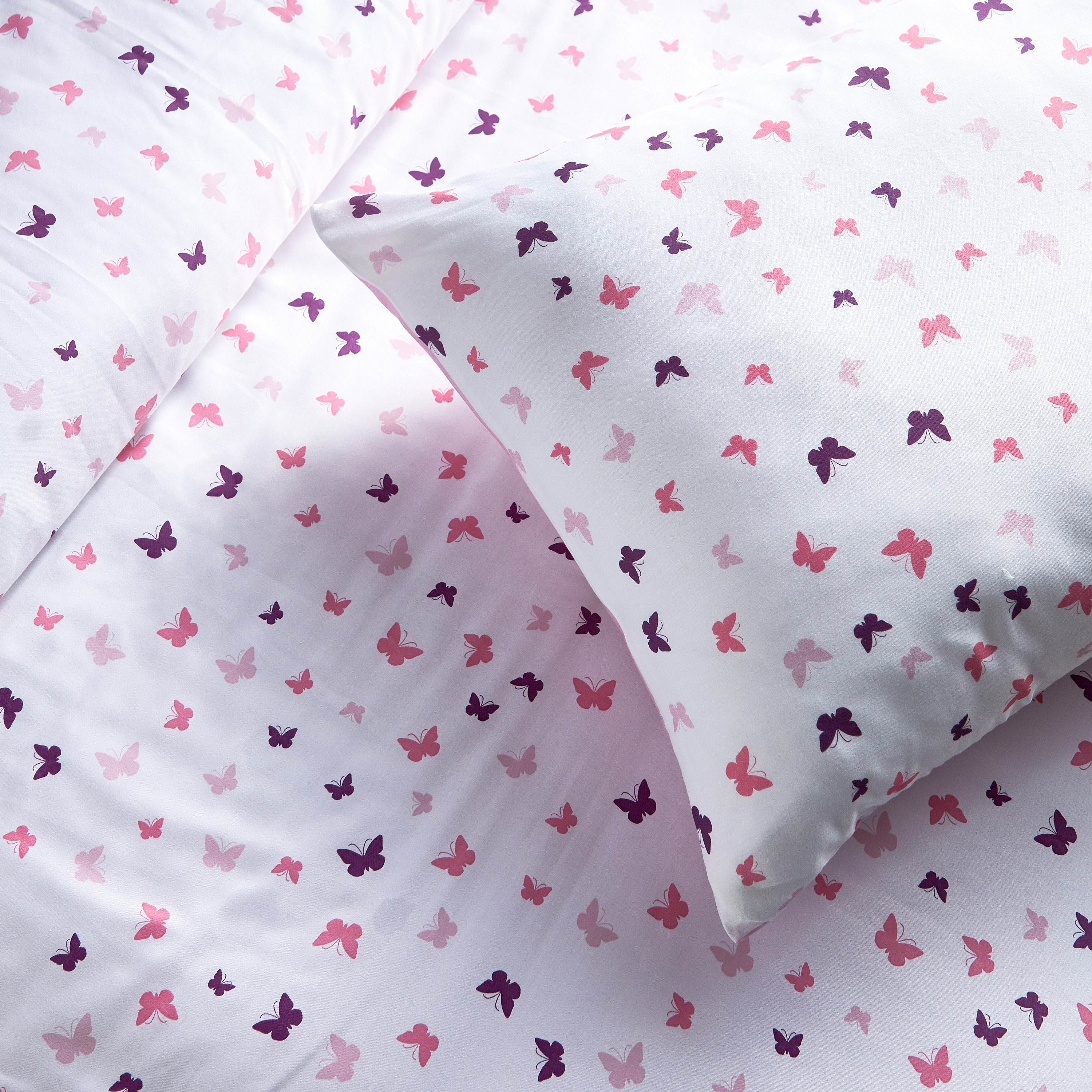 طقم لحاف كامل بطبعات فراشة وتفاصيل مزيّنة - كارينا- 160x220 سم-kids-beddingandwindows-bedding-comforters-image-4