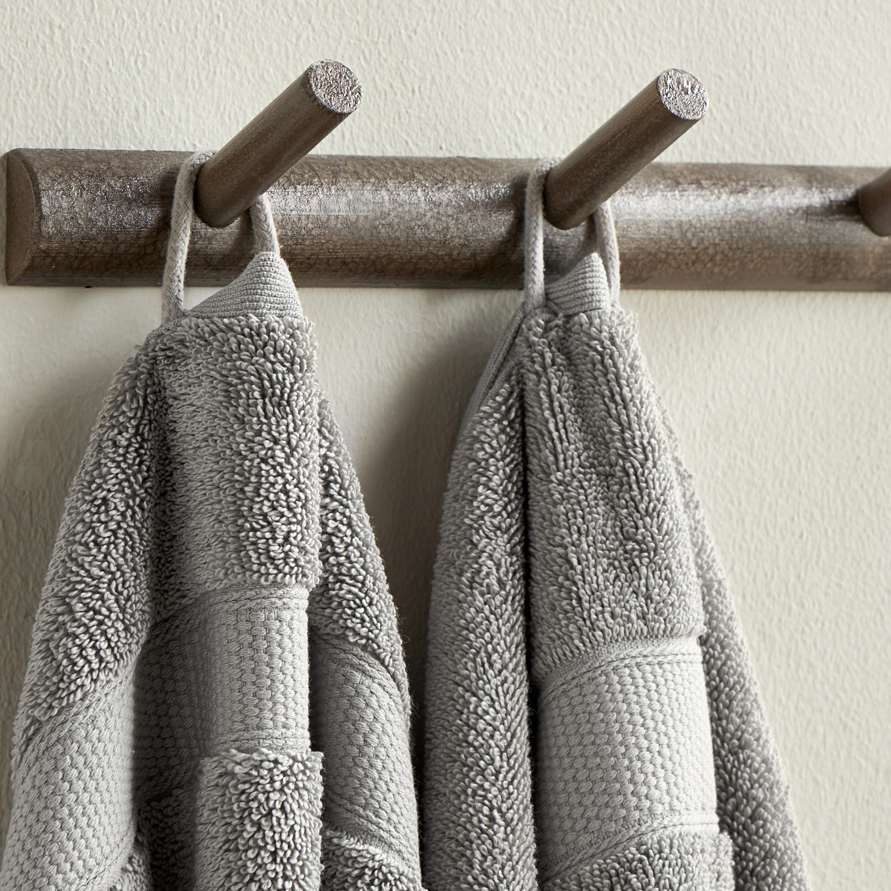 Serene 650 GSM Microcotton Bath Sheet - 84x150 cm-household-bathandlaundry-bathlinen-towels-image-5