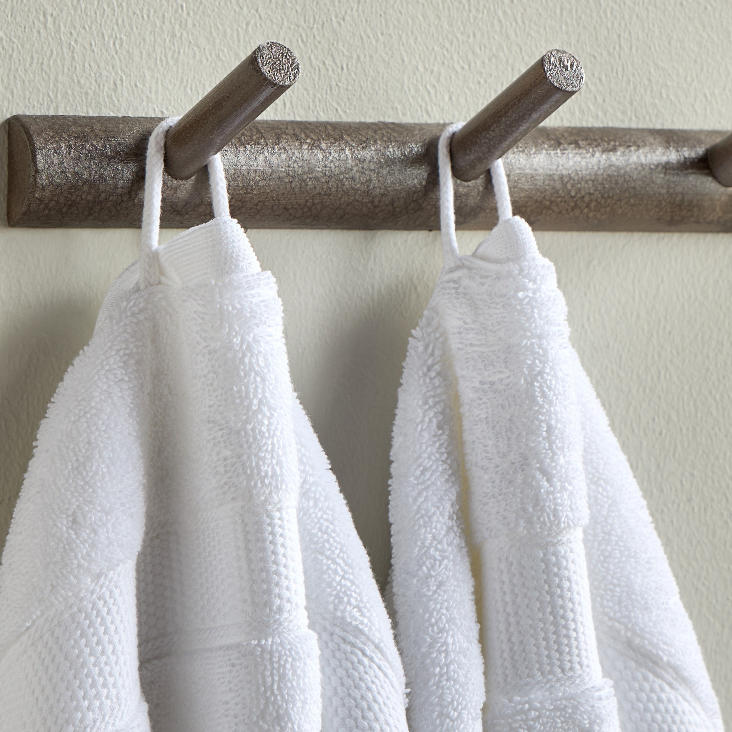 Serene 650 GSM Microcotton Bath Sheet - 84x150 cm-household-bathandlaundry-bathlinen-towels-image-5