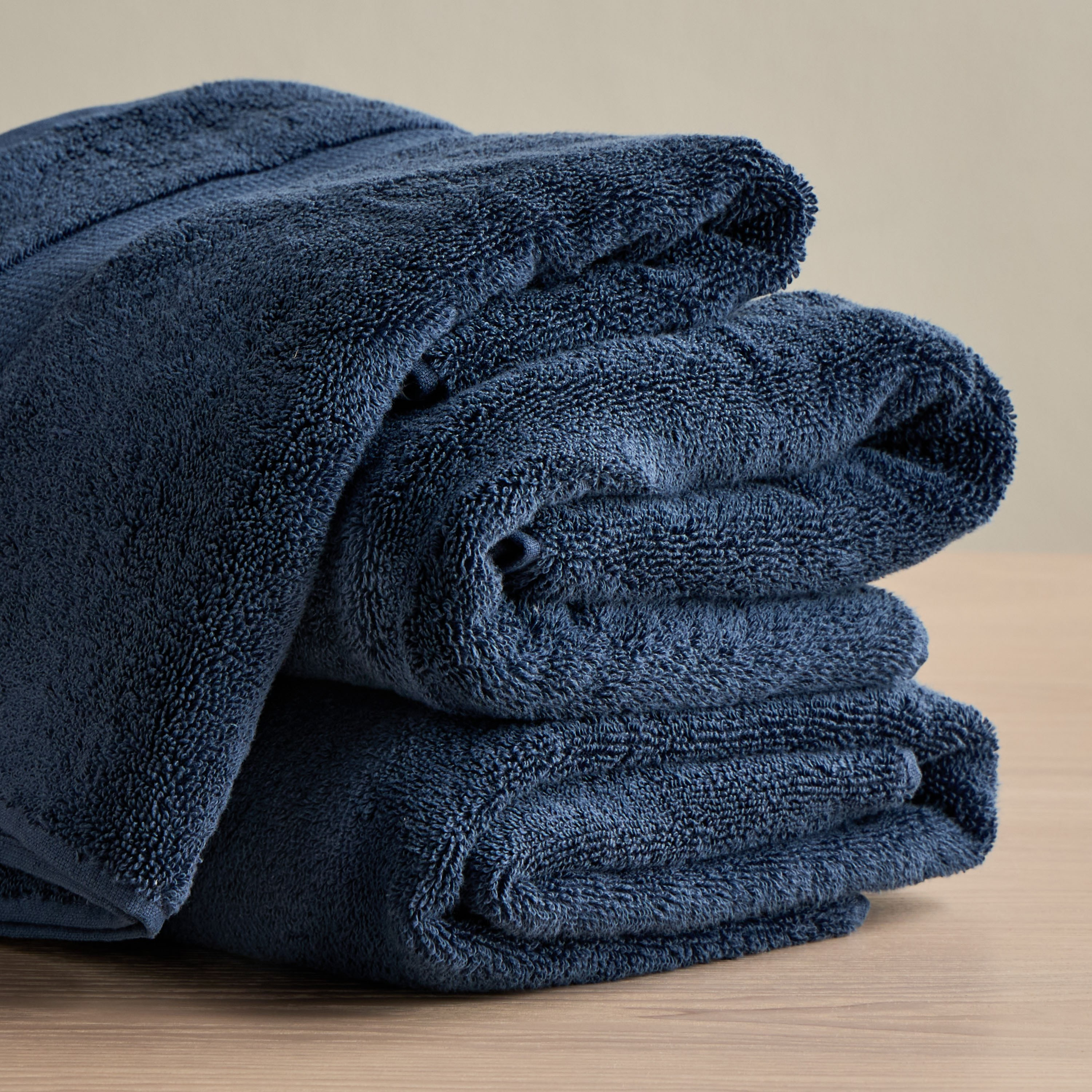 Serene 650 GSM Microcotton Bath Towel - 70x140 cm-household-bathandlaundry-bathlinen-towels-image-5