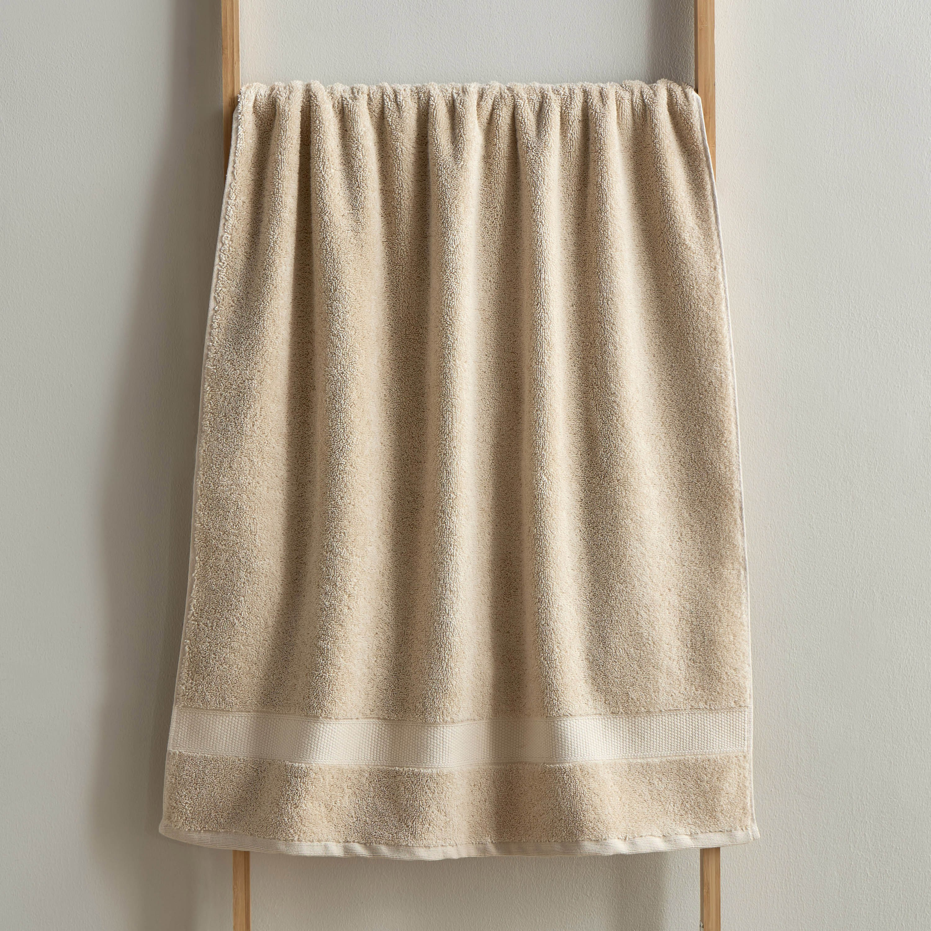 Serene 650 GSM Microcotton Bath Towel - 70x140 cm-household-bathandlaundry-bathlinen-towels-image-2