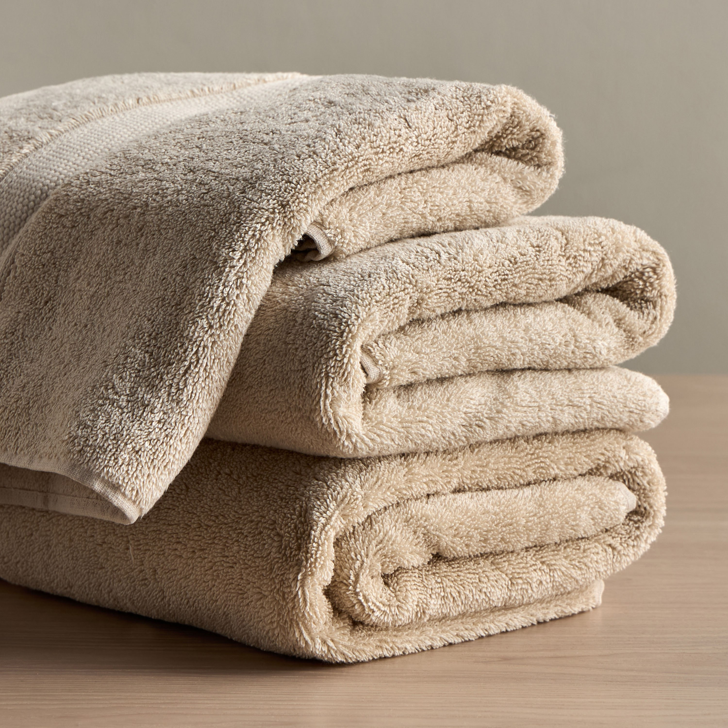 Serene 650 GSM Microcotton Bath Towel - 70x140 cm-household-bathandlaundry-bathlinen-towels-image-6