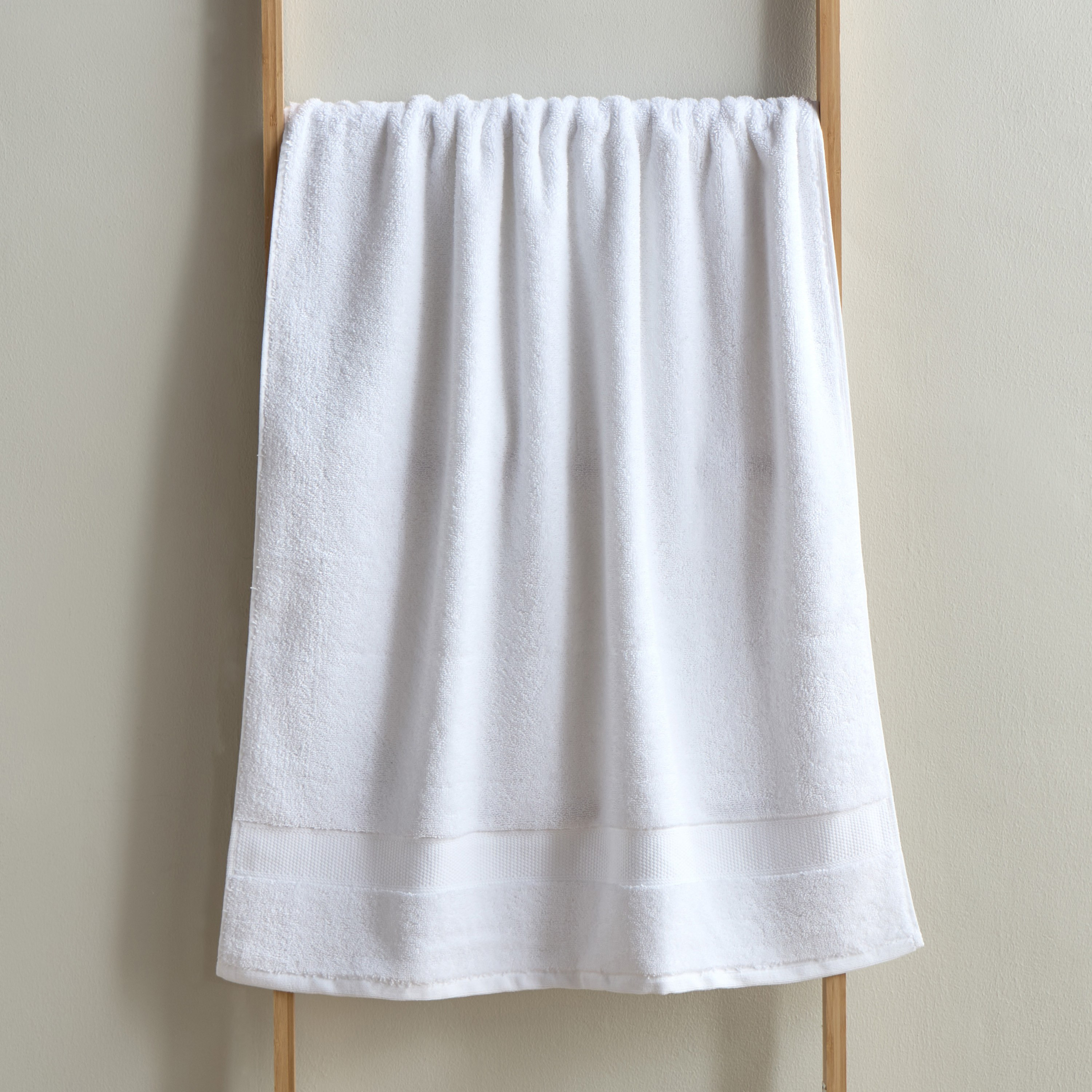 Serene 650 GSM Microcotton Bath Towel - 70x140 cm-household-bathandlaundry-bathlinen-towels-image-2