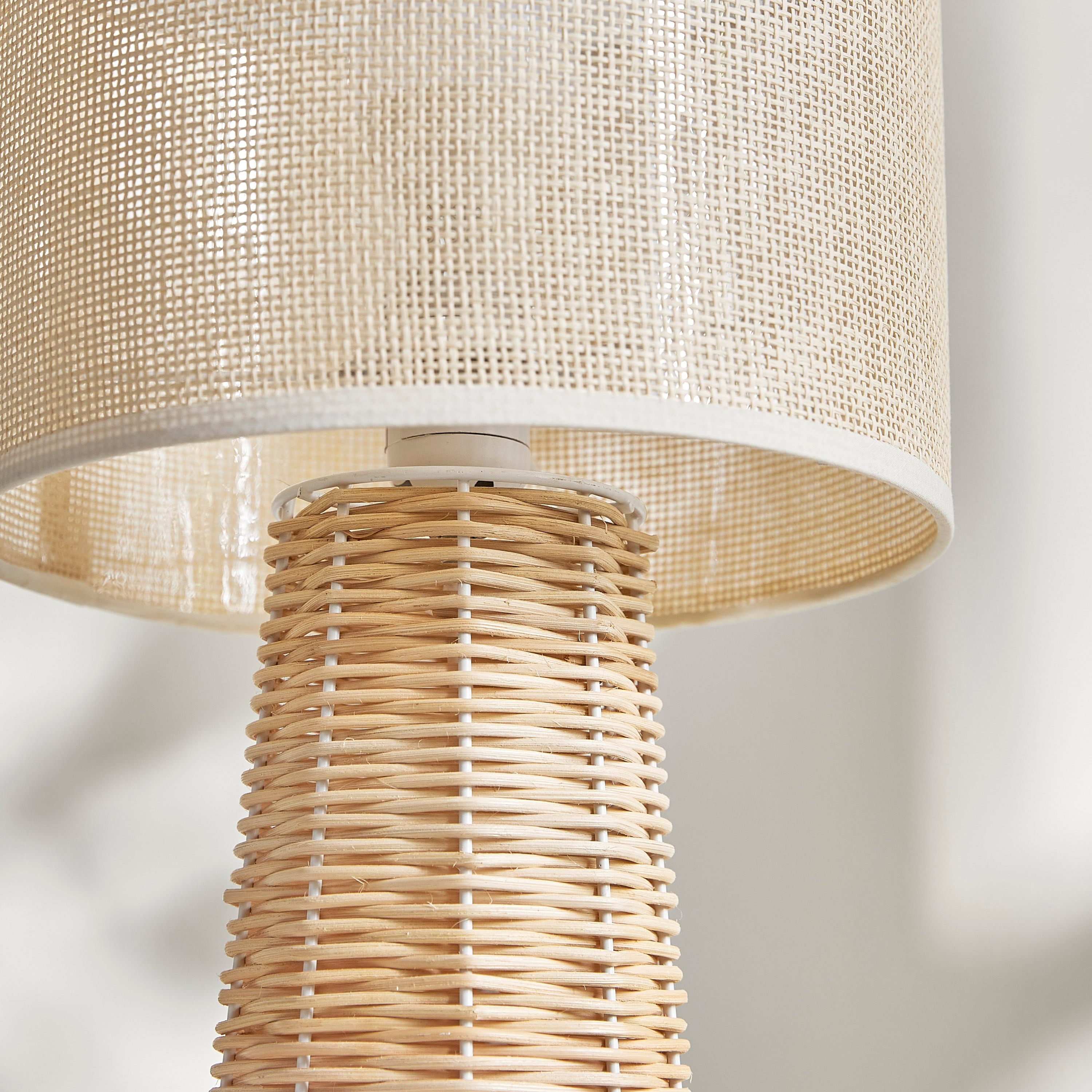 Small rattan store table lamp