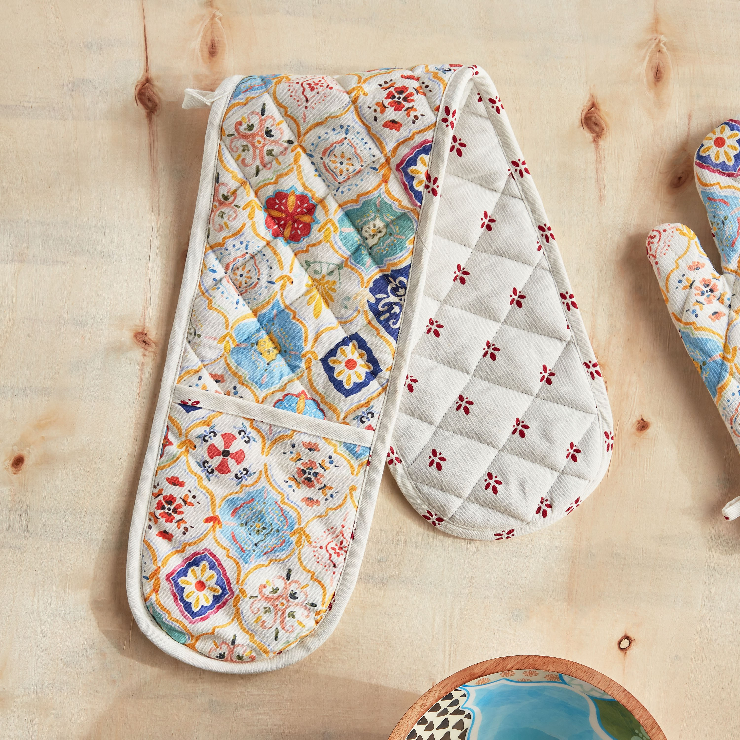 Al Bahar Oven Mitten-household-kitchen-kitchenlinen-apronsmittsandpotholders-image-1