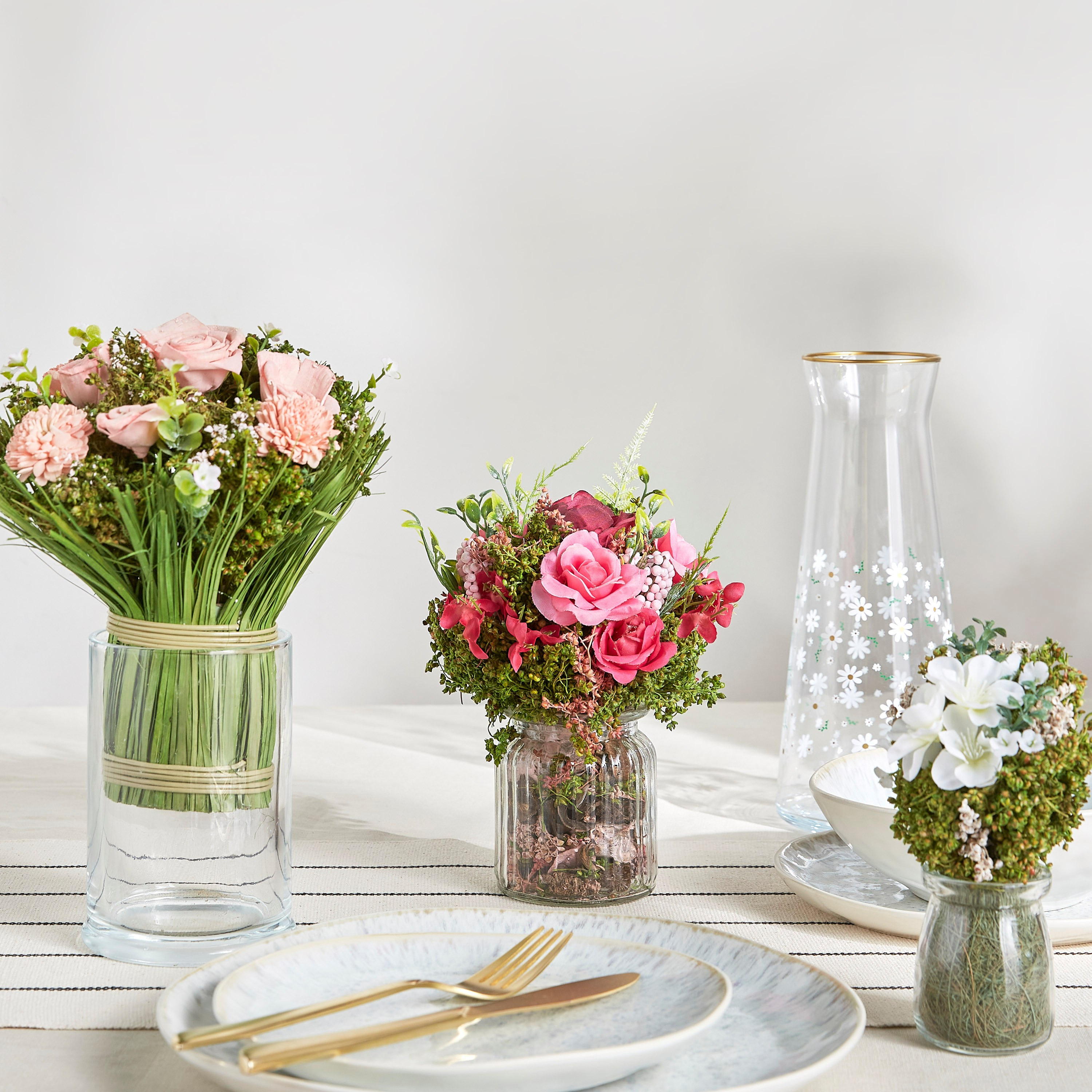 Vidor Rose Mixed Flowers in Glass Pot - 19 cm-household-gardenandoutdoor-artificialflowersandplants-flowers-image-3