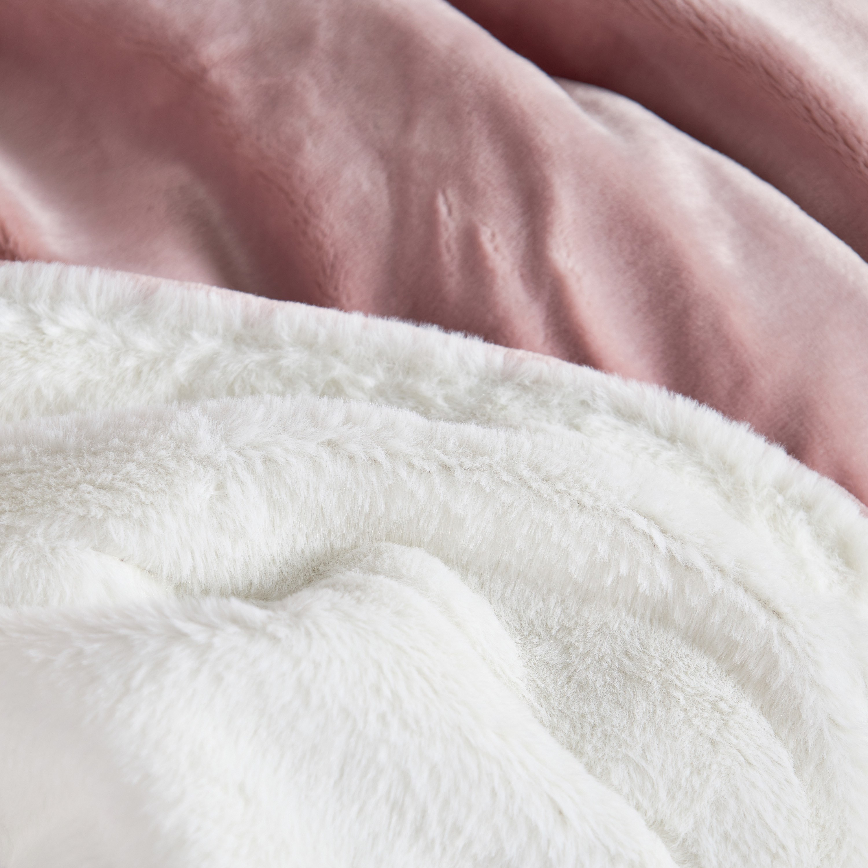 Kelsey Blanket - 150x200 cm-household-cushionsandthrows-throwsandblankets-blankets-image-3