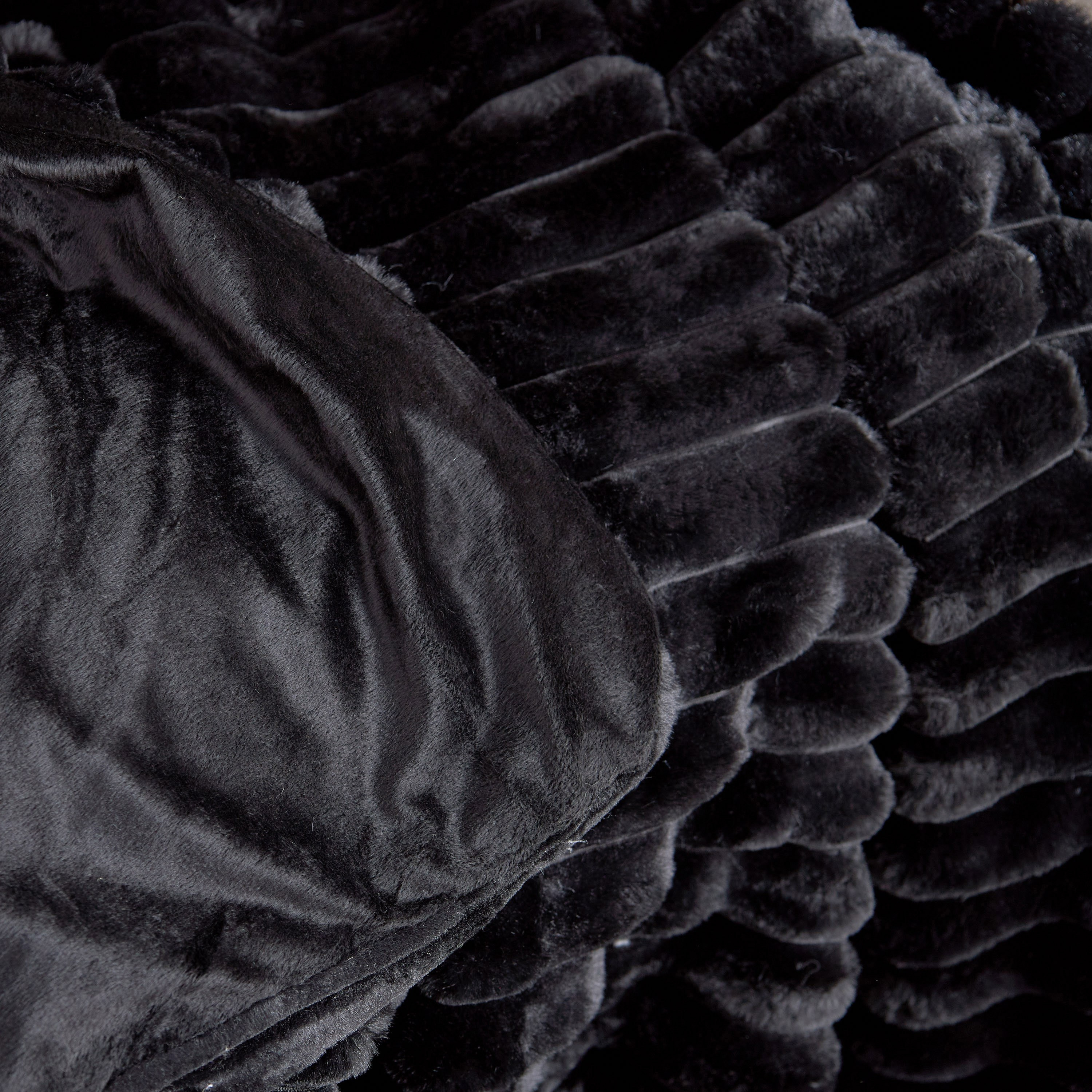 Carrera Blanket - 150x200 cm-household-cushionsandthrows-throwsandblankets-blankets-image-3