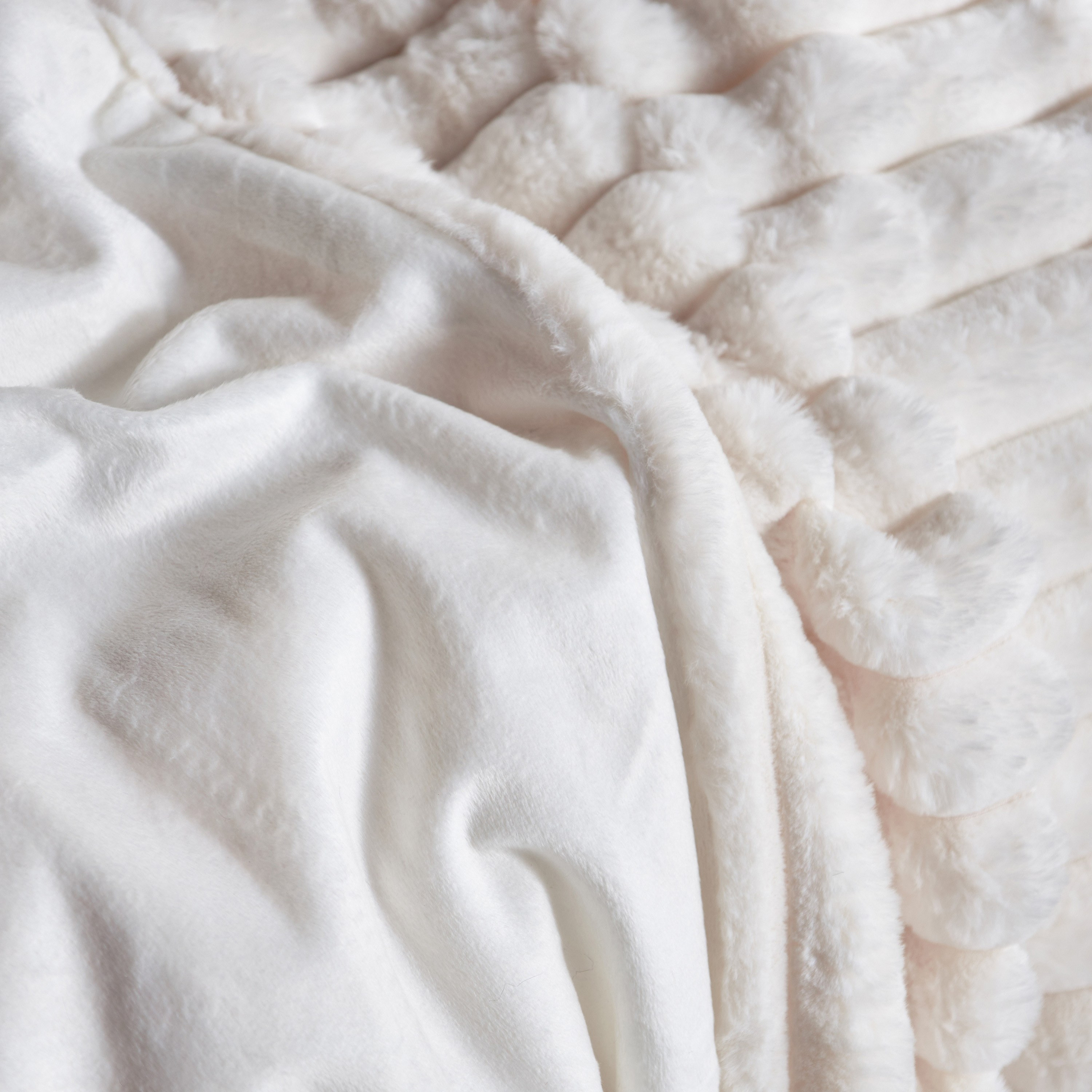 Carrera Blanket - 150x200 cm-household-cushionsandthrows-throwsandblankets-blankets-image-3