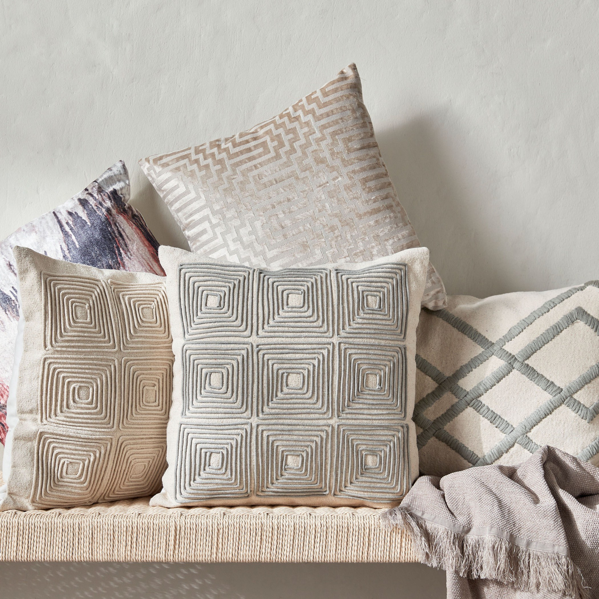 Block Swirl Filled Cushion - 45x45 cm-household-cushionsandthrows-filledcushions-decorativecushions-image-4