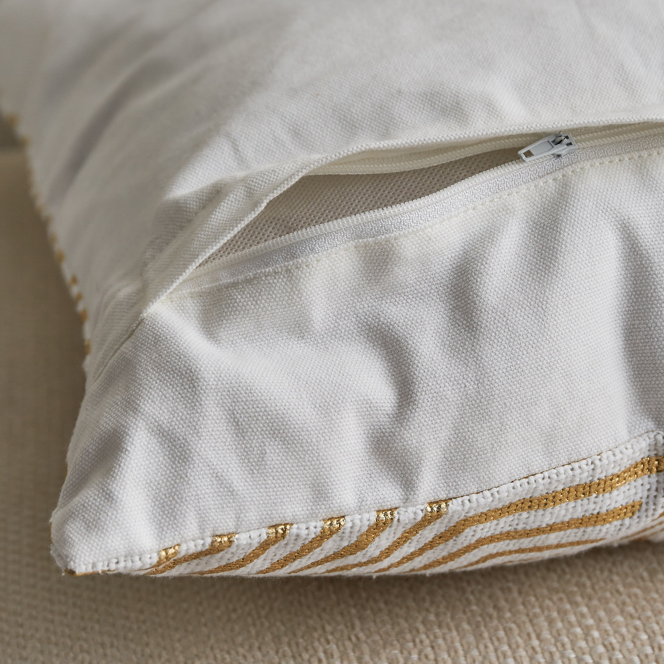 طقم غطاء وسادة قطعتين - برونزنج - 45x45 سم-household-cushionsandthrows-cushioncovers-image-3
