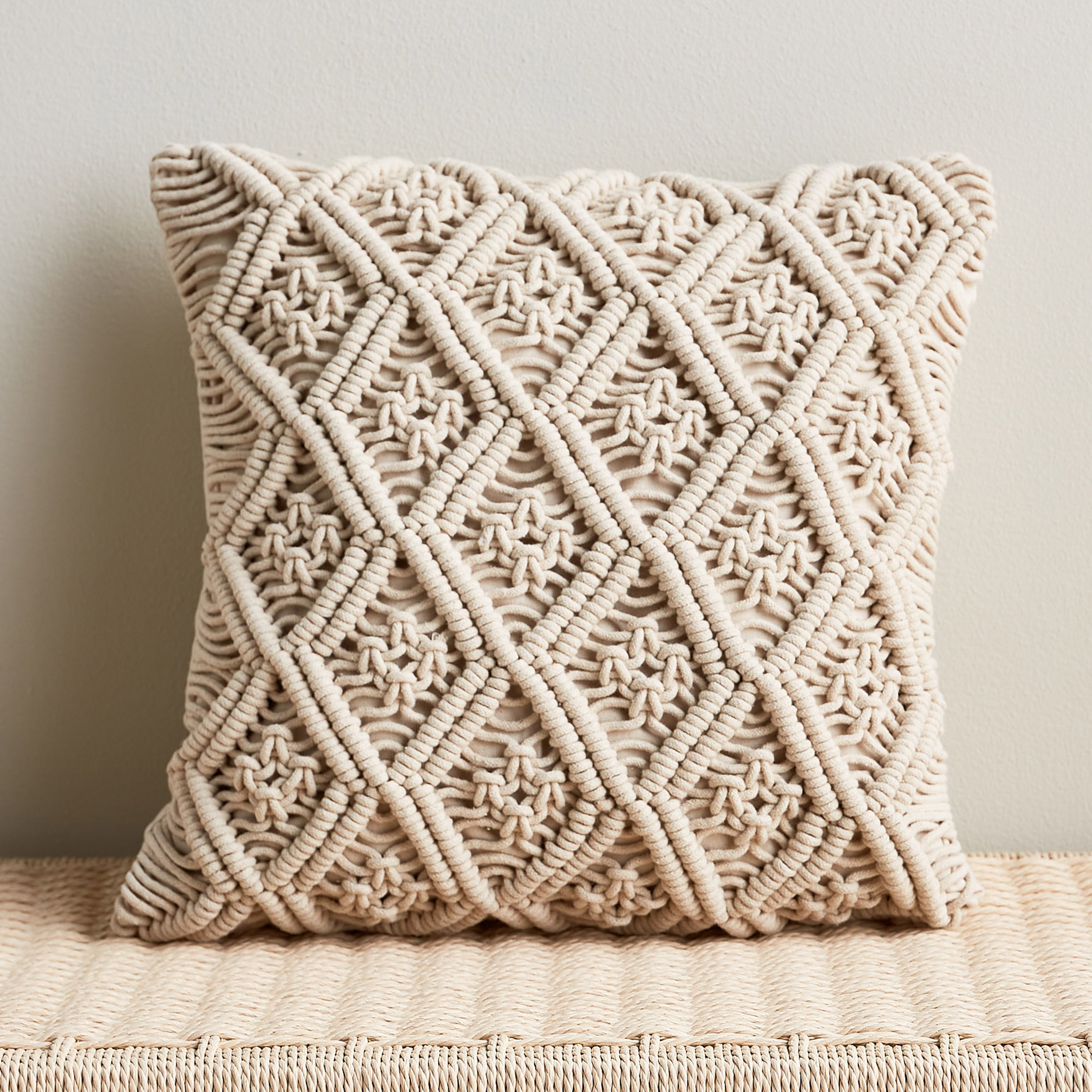 غطاء وسادة مكرامي - ويستكوست باراكورد - 45x45 سم-household-cushionsandthrows-cushioncovers-image-1