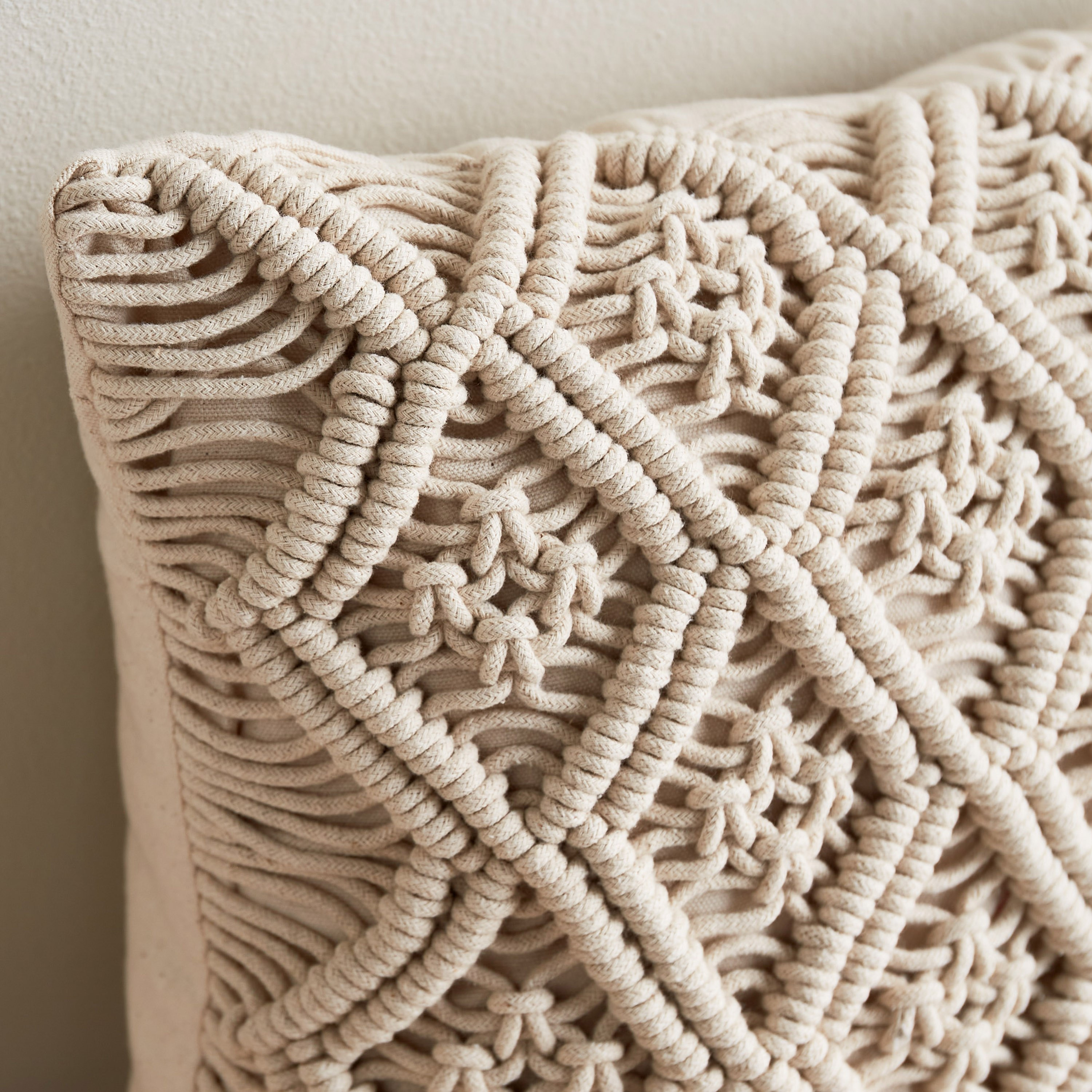 غطاء وسادة مكرامي - ويستكوست باراكورد - 45x45 سم-household-cushionsandthrows-cushioncovers-image-2