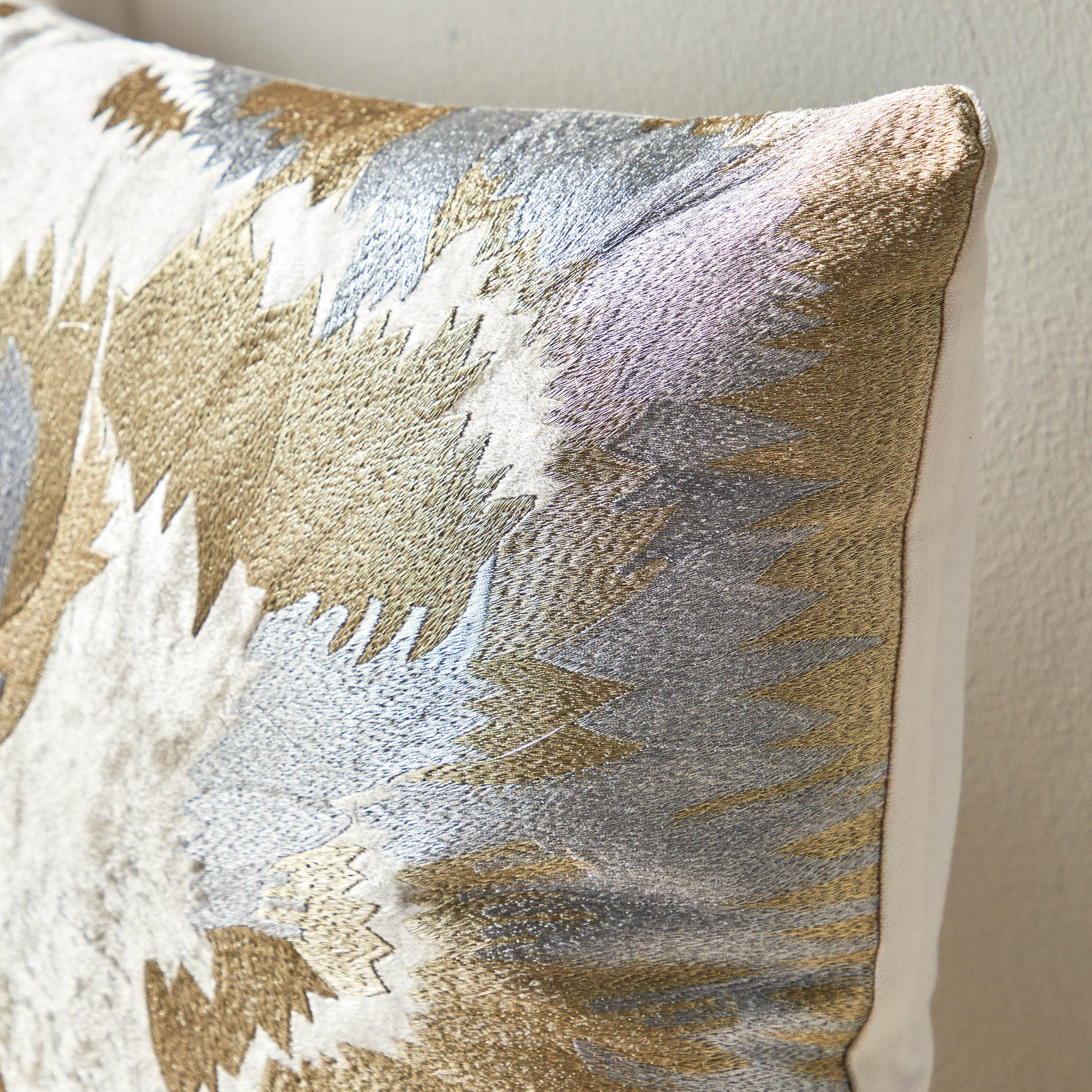 وسادة محشوة - زينا - 45x45 سم-household-cushionsandthrows-filledcushions-decorativecushions-image-2