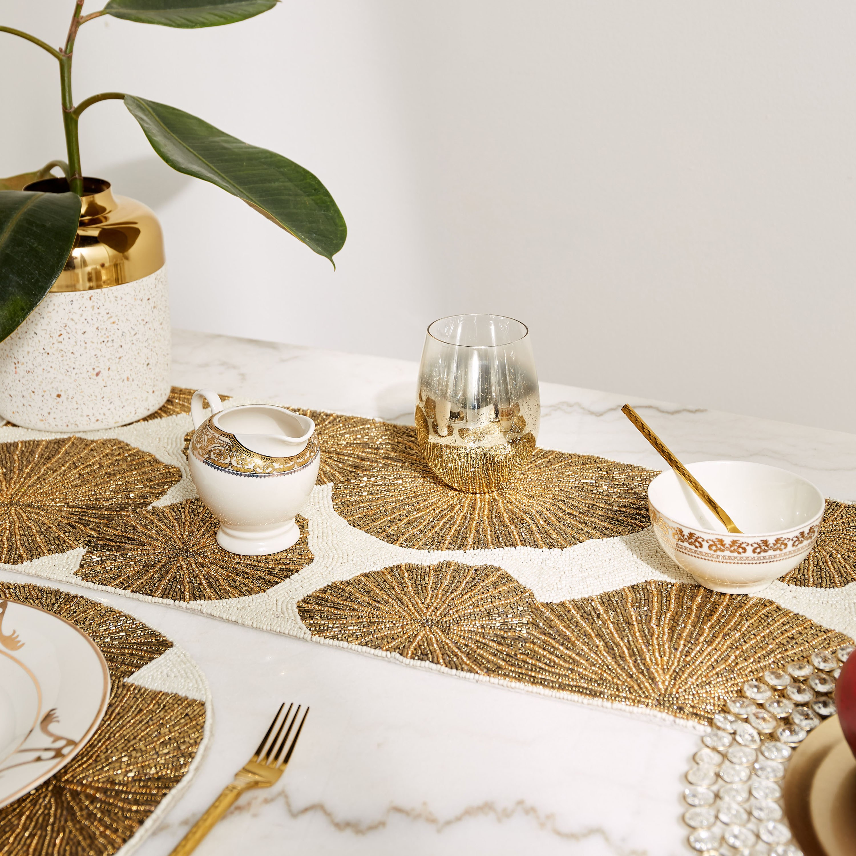 Starburst Beaded Table Runner - 91x33 cm-household-dining-tablelinen-runnersandtablecovers-image-4