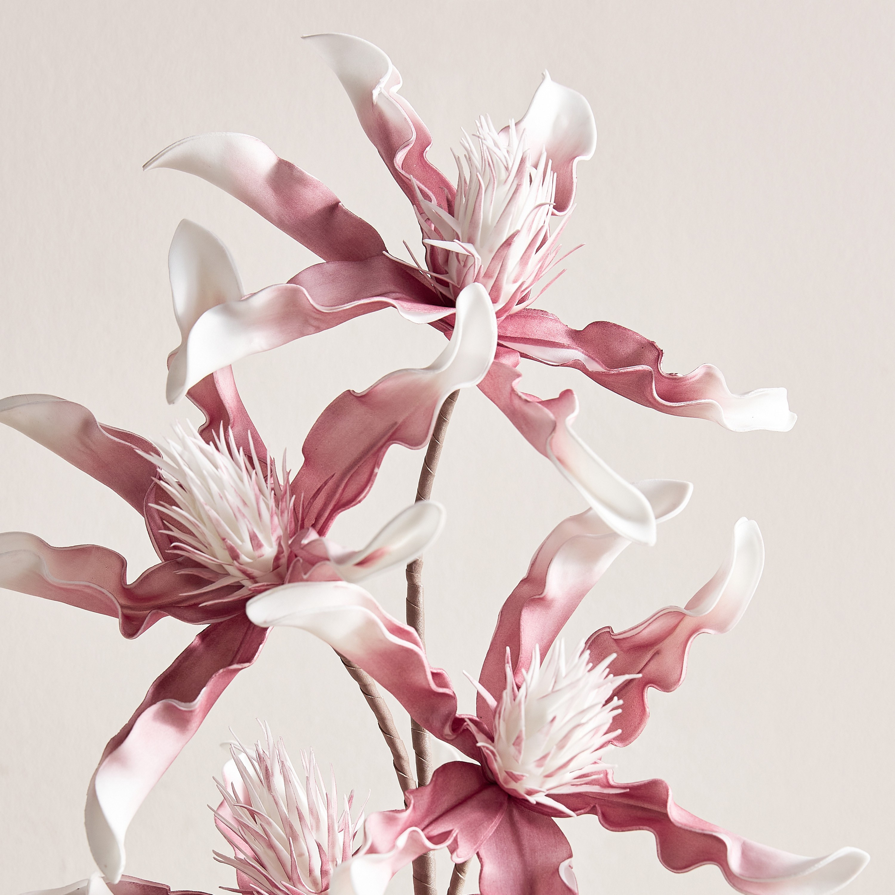 Lily Stem Flower - 104 cm-household-gardenandoutdoor-artificialflowersandplants-stems-image-2