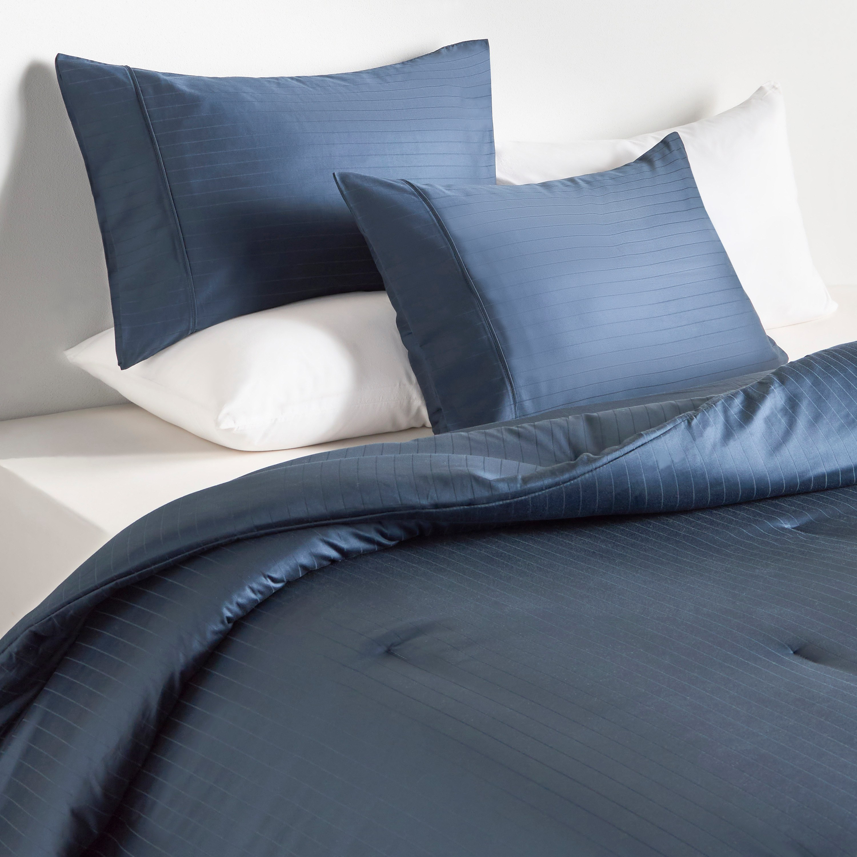 Hampton Cotton Sateen Jacquard 220 Thread Count 3-Piece Super King Comforter Set - 250x260 cm-household-bedding-comfortersandbedspreads-comforters-image-1
