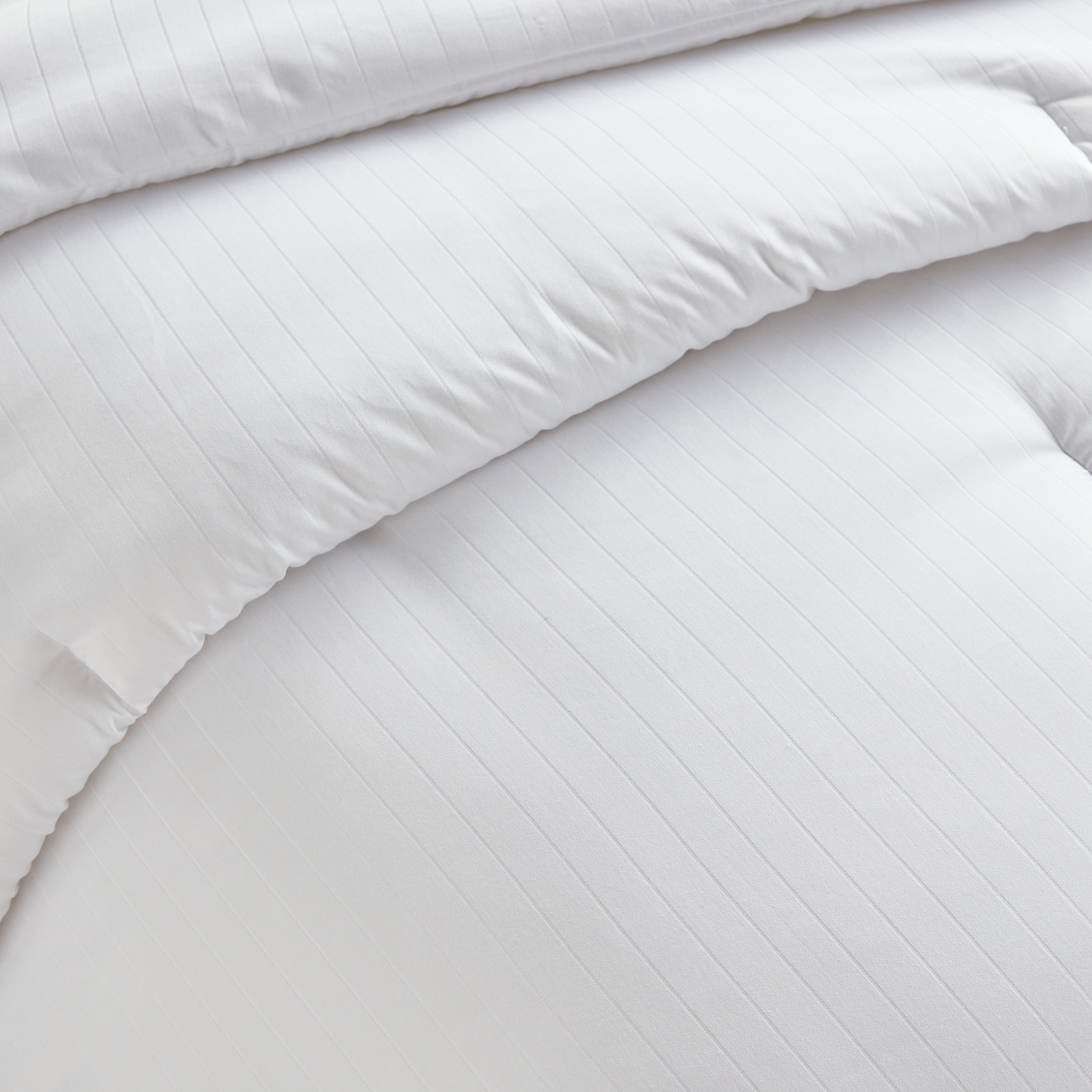 Hampton Cotton Sateen Jacquard 220 Thread Count 3-Piece Super King Comforter Set - 250x260 cm-household-bedding-comfortersandbedspreads-comforters-image-4
