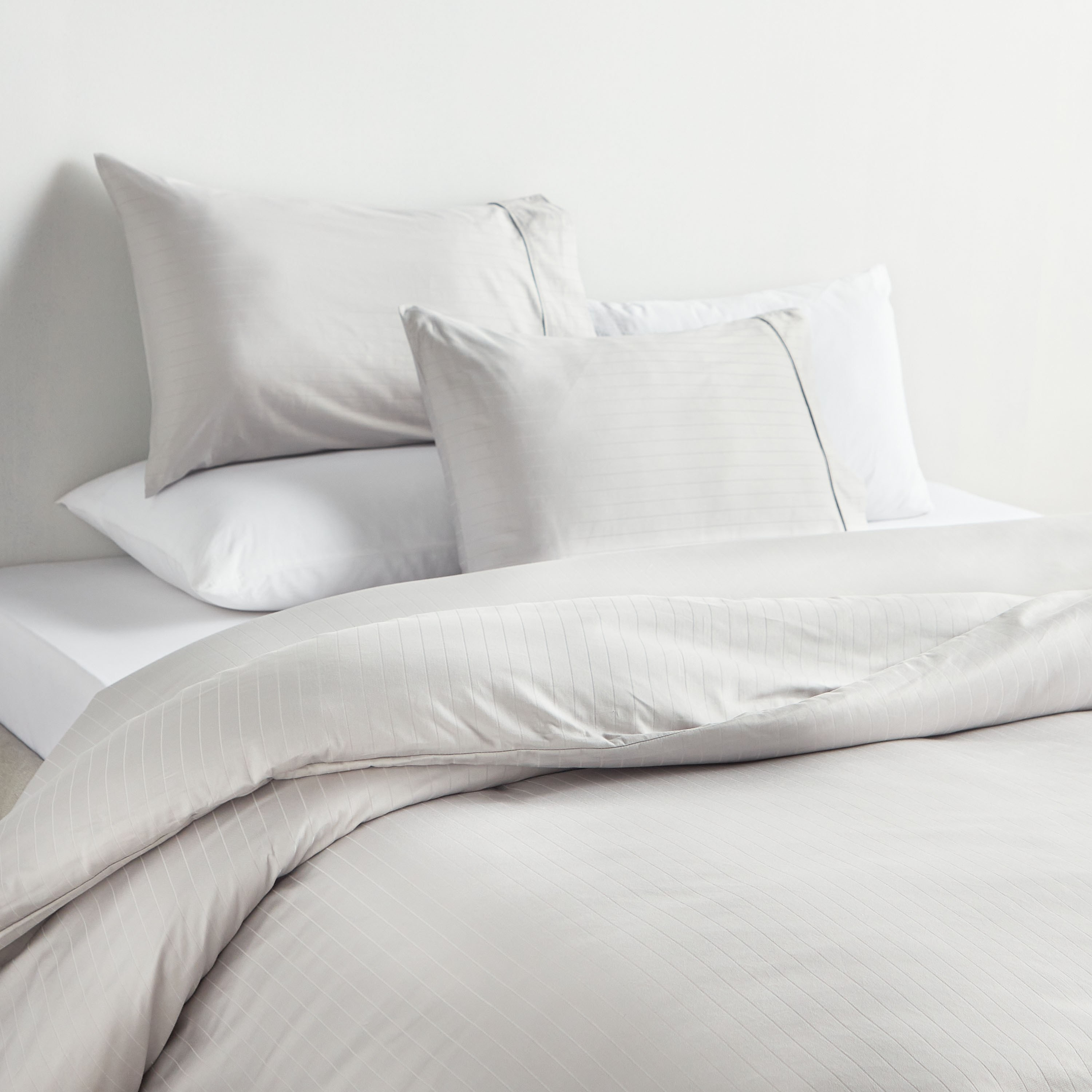 Hampton Cotton Sateen 220 Thread Count 3-Piece Super King Duvet Cover Set - 260x220 cm-household-bedding-duvetandcovers-duvetcovers-image-1