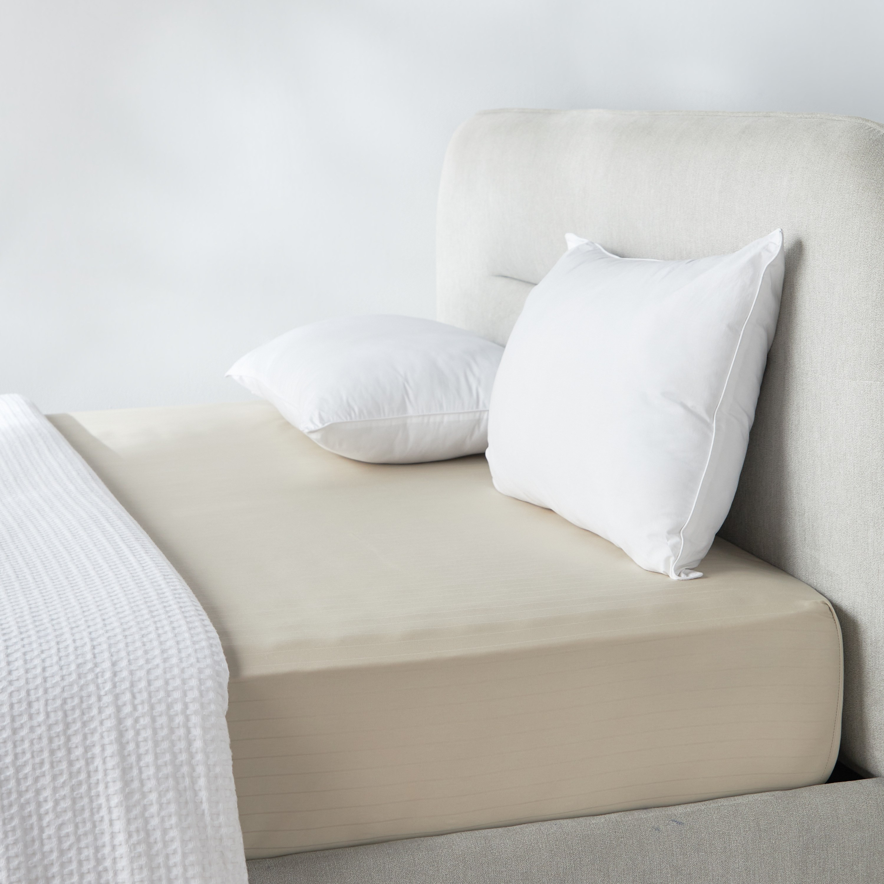 Hampton Cotton Sateen 220 Thread Count Full Fitted Sheet - 120x200 cm-household-bedding-sheetsandpillowcases-fittedsheets-image-4