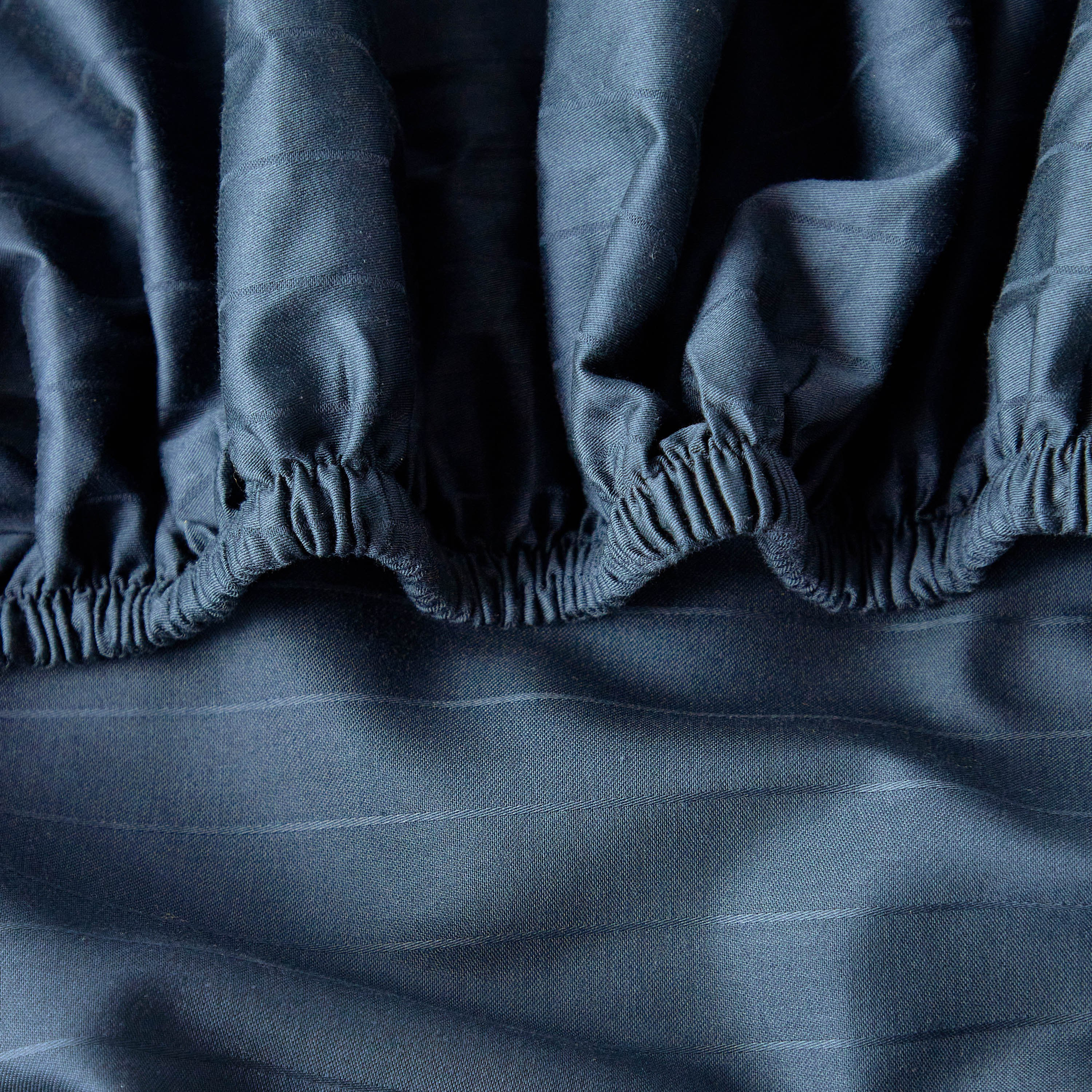 Hampton Cotton Sateen 220 Thread Count Full Fitted Sheet - 120x200 cm-household-bedding-sheetsandpillowcases-fittedsheets-image-2