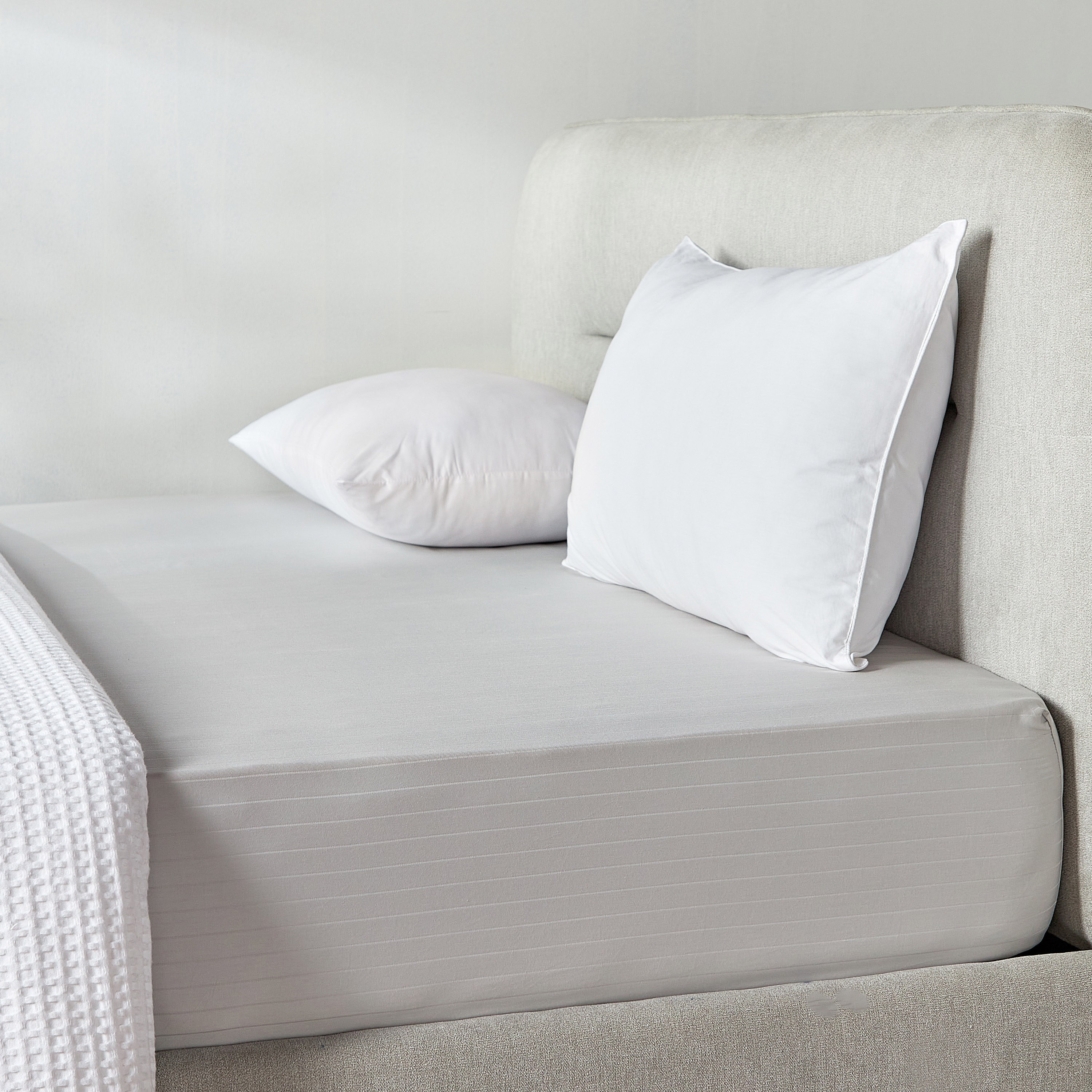 Hampton Cotton Sateen 220 Thread Count King Fitted Sheet - 180x205 cm-household-bedding-sheetsandpillowcases-fittedsheets-image-3