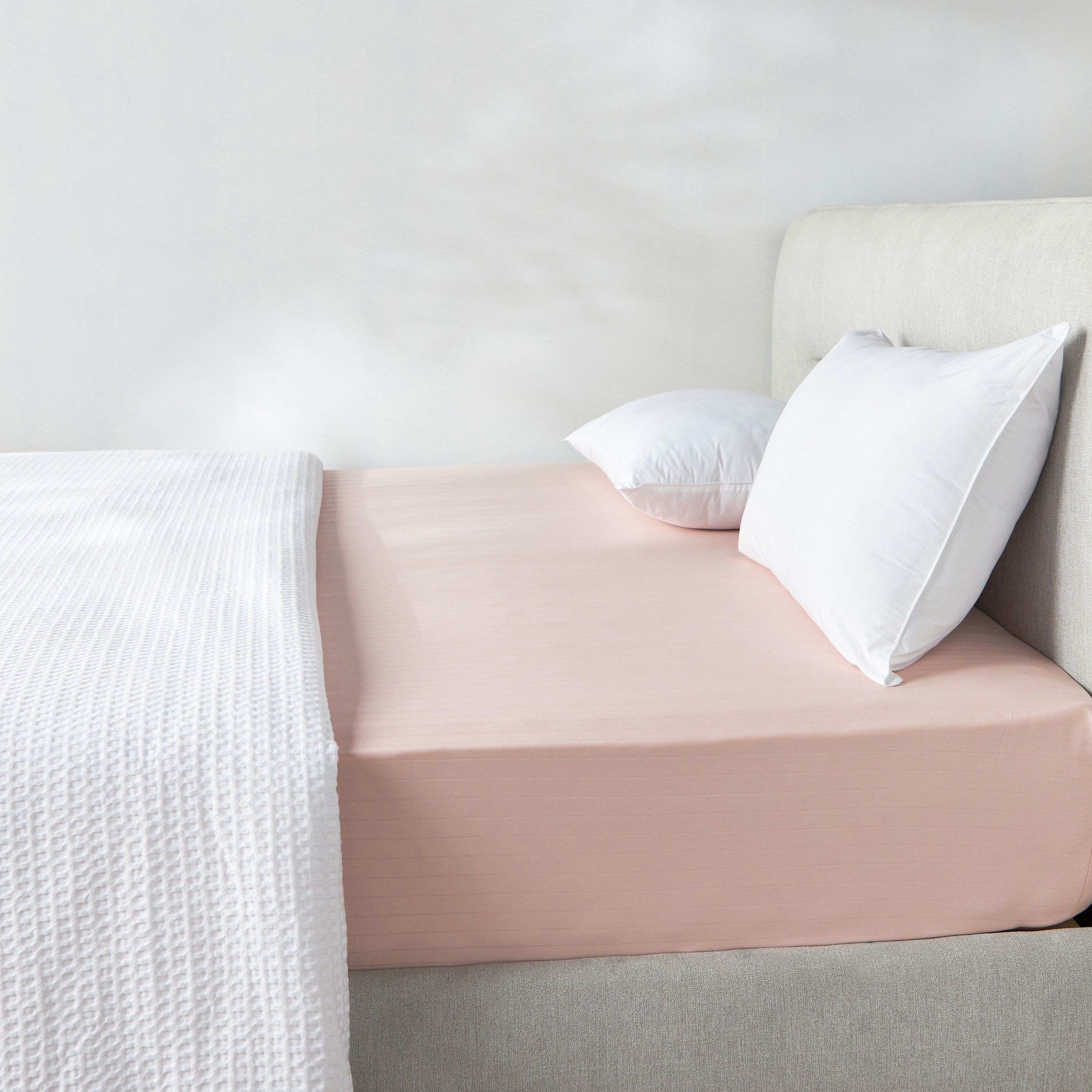 شرشف مطاطي كوين عدد خيوط 220 قطن ساتين - هامبتون - 160x200 سم-household-bedding-sheetsandpillowcases-fittedsheets-image-2