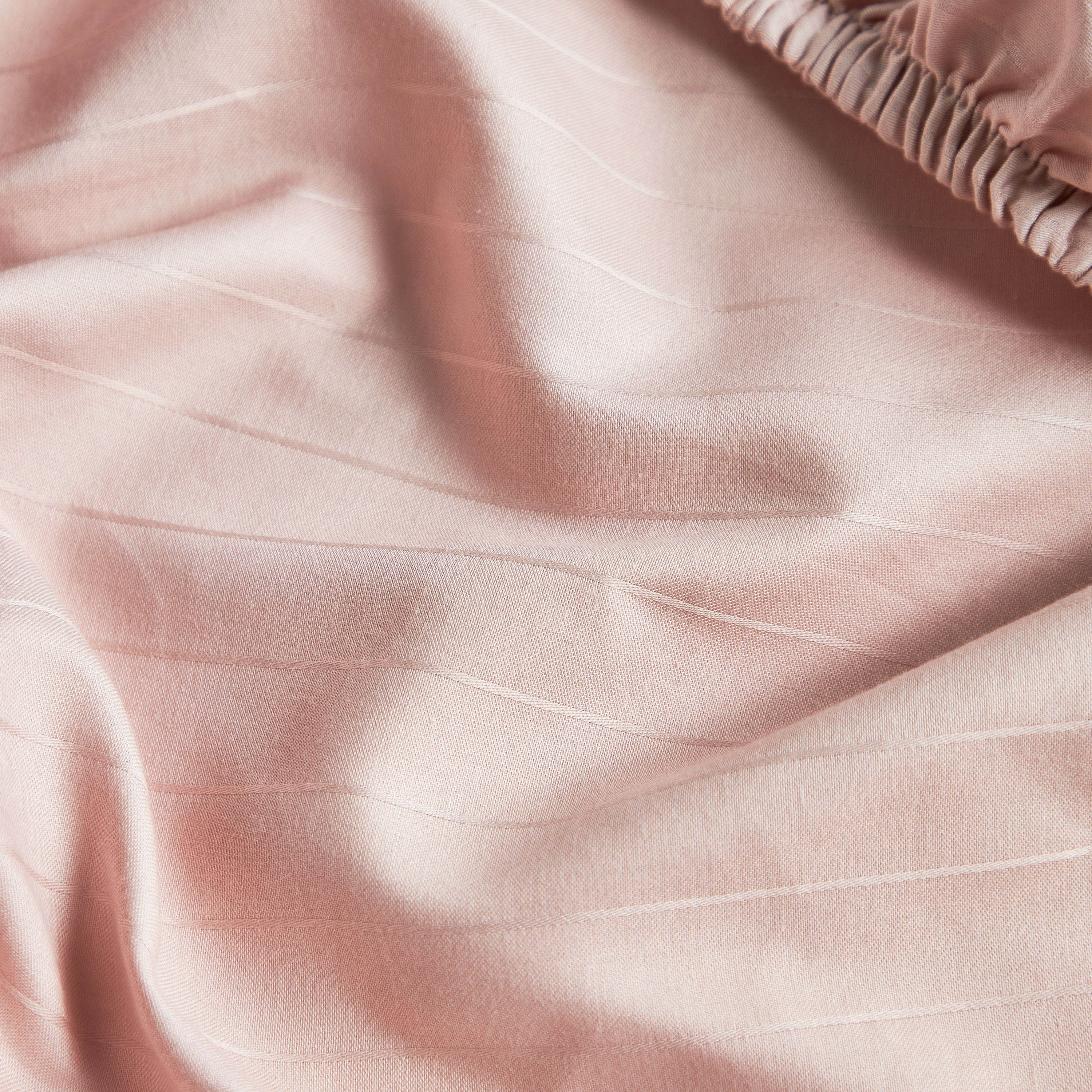 شرشف مطاطي كوين عدد خيوط 220 قطن ساتين - هامبتون - 160x200 سم-household-bedding-sheetsandpillowcases-fittedsheets-image-1