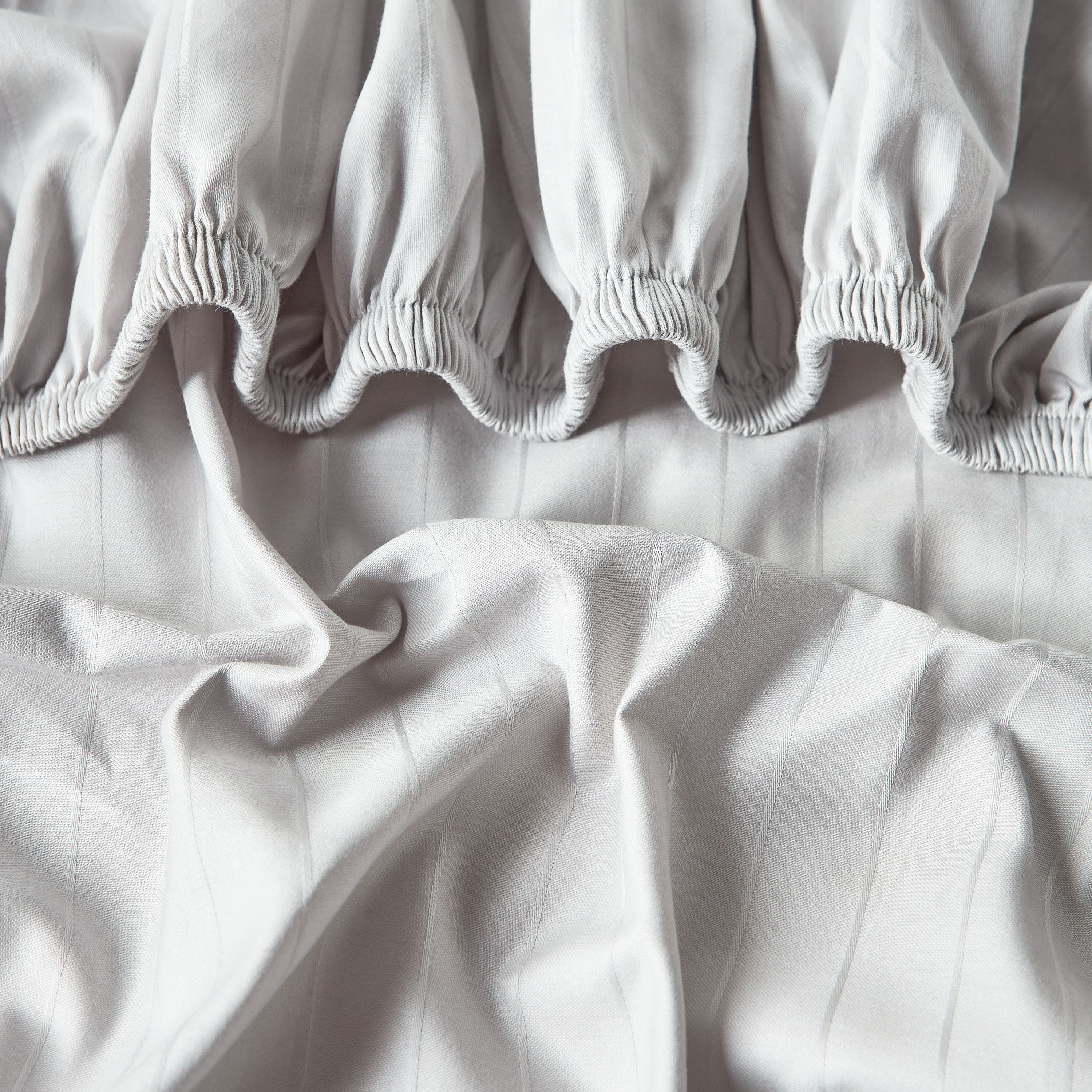 شرشف مطاطي كوين عدد خيوط 220 قطن ساتين - هامبتون - 160x200 سم-household-bedding-sheetsandpillowcases-fittedsheets-image-3