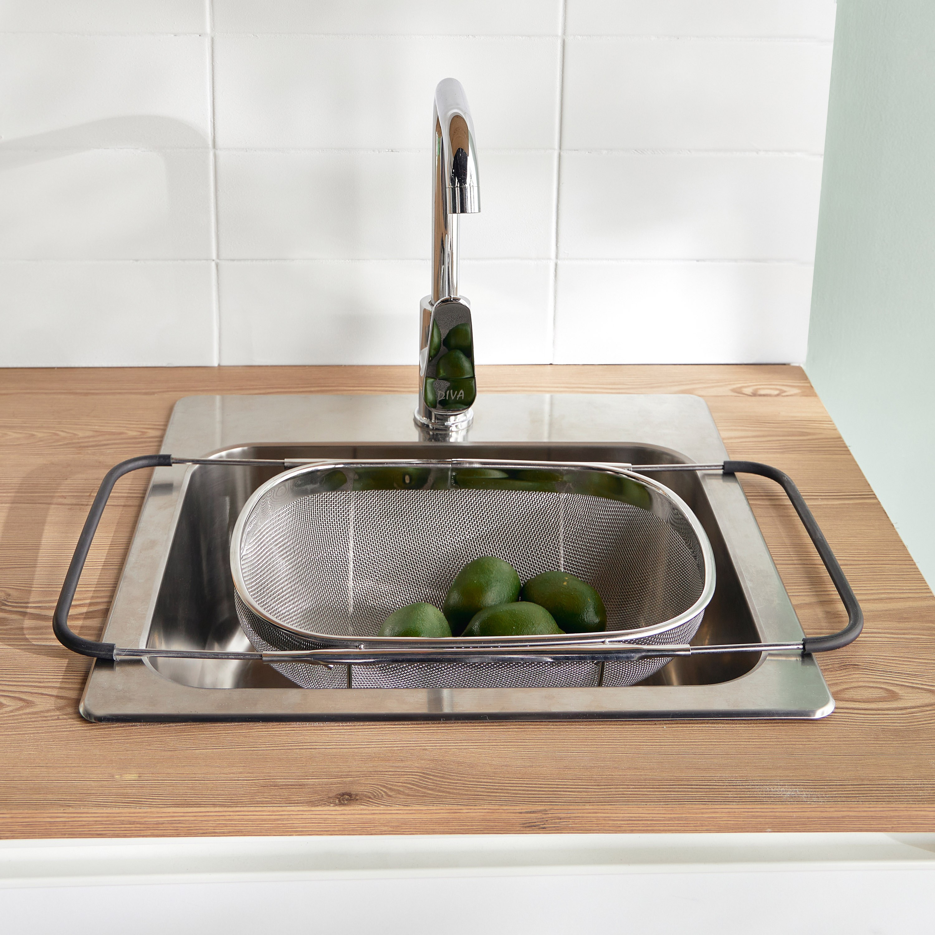 Essential Extendable Sink Colander-household-kitchen-kitchentoolsandutensils-colandersandstrainers-image-2