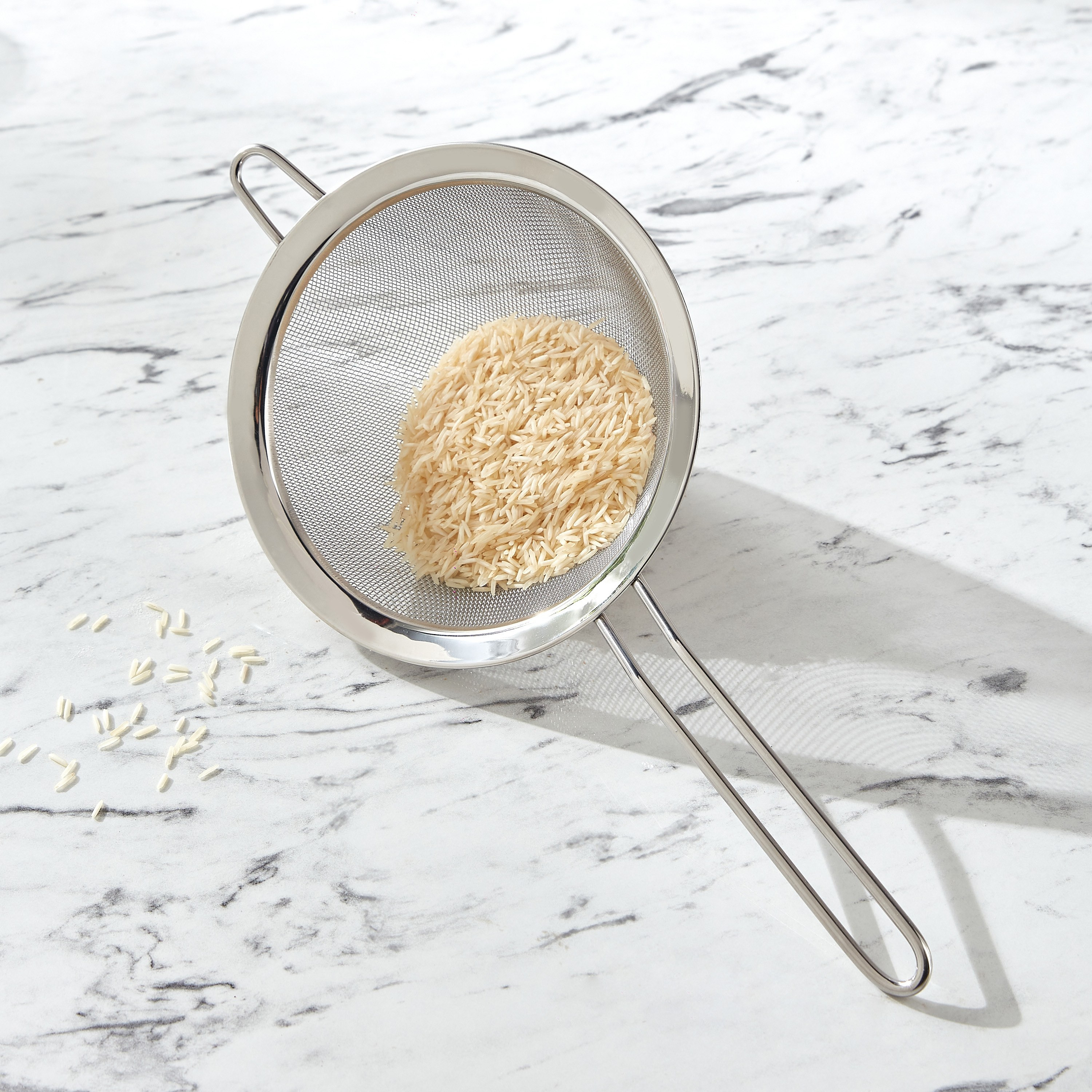 Essential Strainer-household-kitchen-kitchentoolsandutensils-colandersandstrainers-image-1