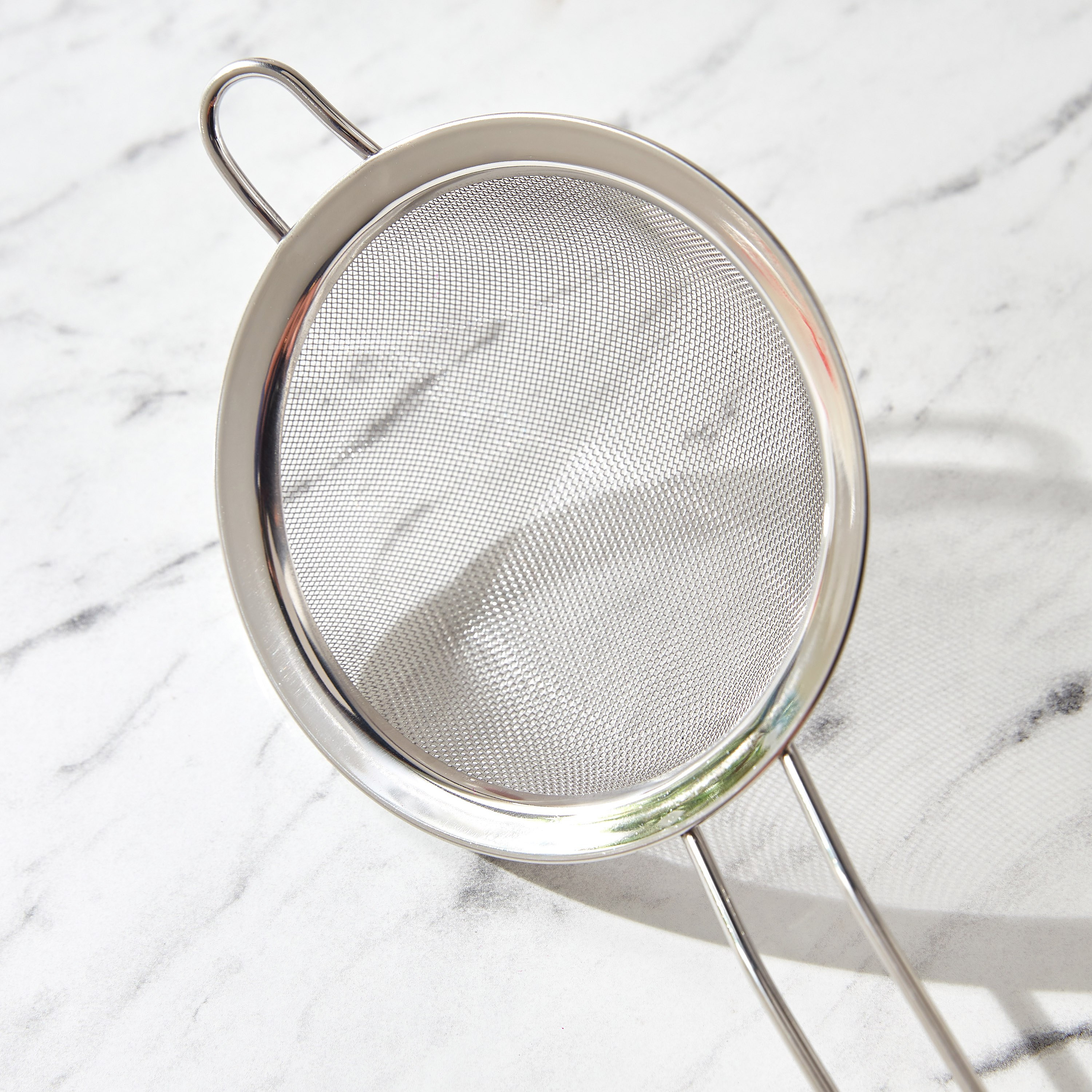 Essential Strainer-household-kitchen-kitchentoolsandutensils-colandersandstrainers-image-2