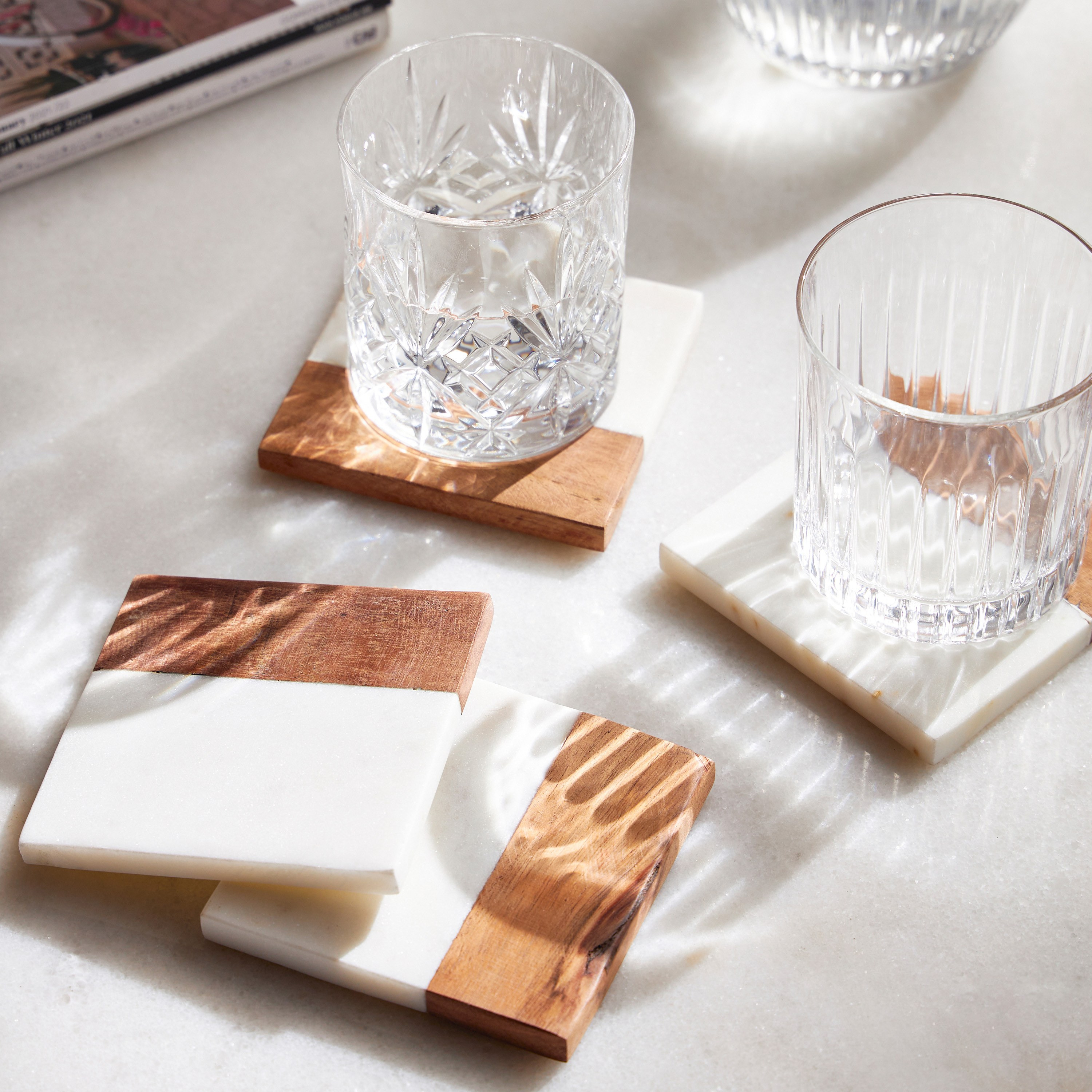 Marble and Wood 4-Piece Coaster Set - 10x10 cm-household-dining-tablelinen-napkinsandaccessories-image-3