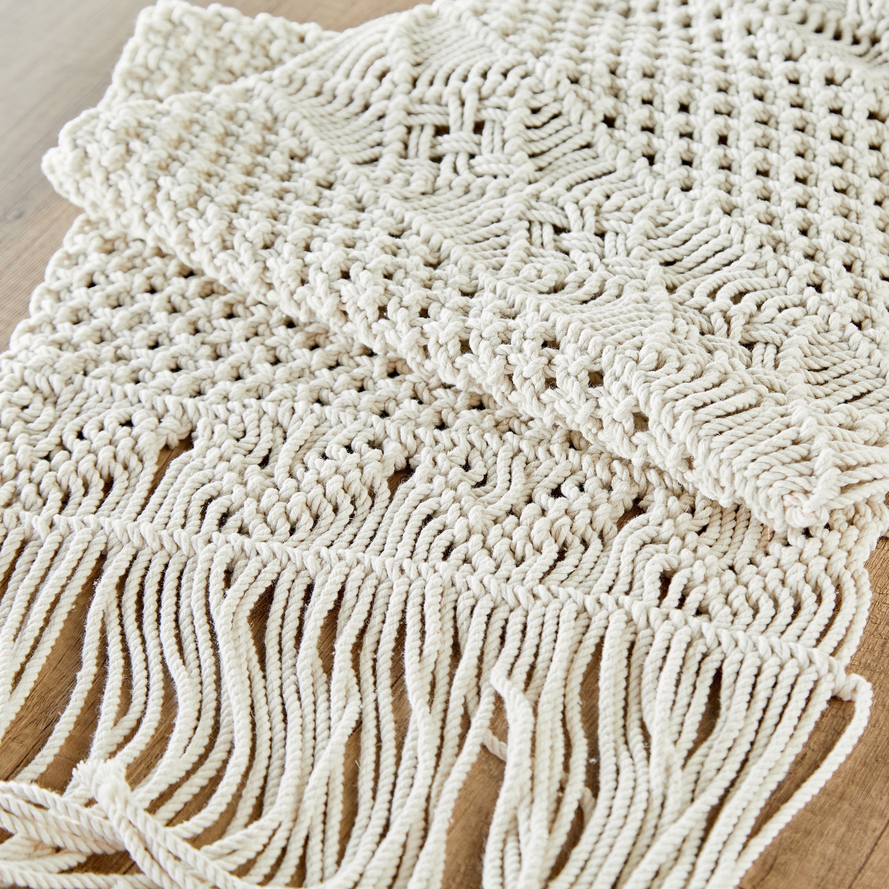 Macrame Runner - 33x145 cm-household-dining-tablelinen-runnersandtablecovers-image-3
