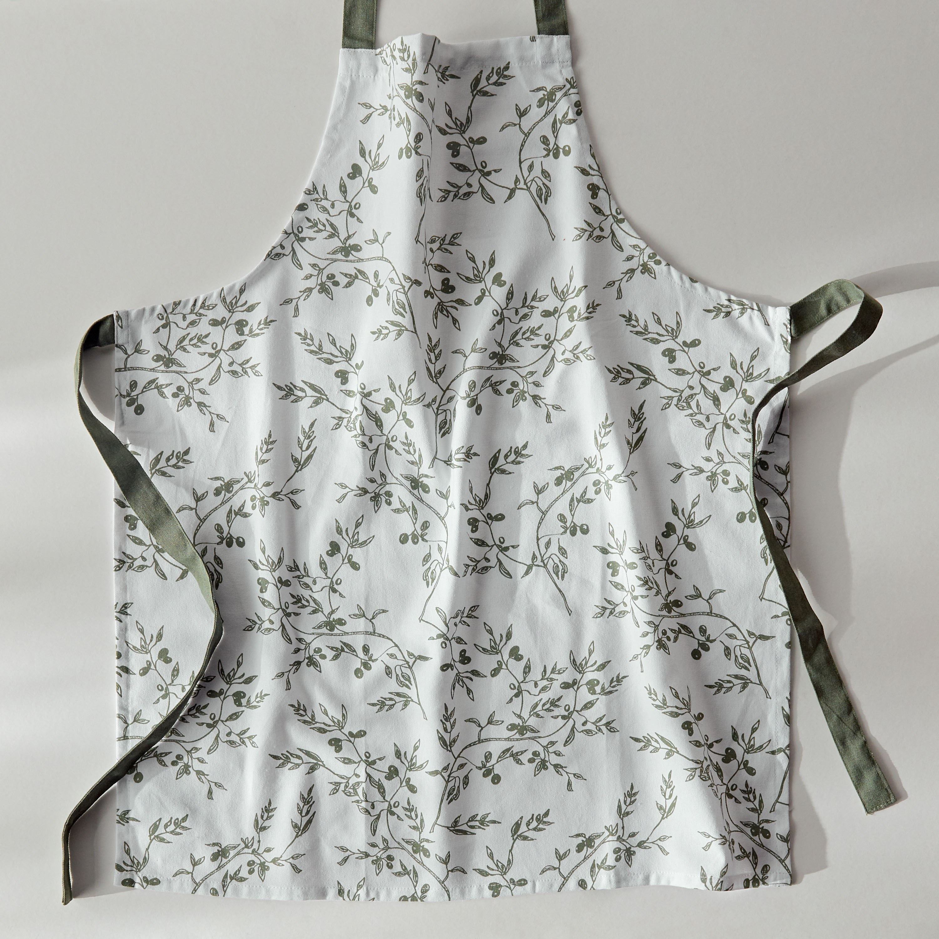 Shop Laurel Apron - 124 cm | Homecentre UAE
