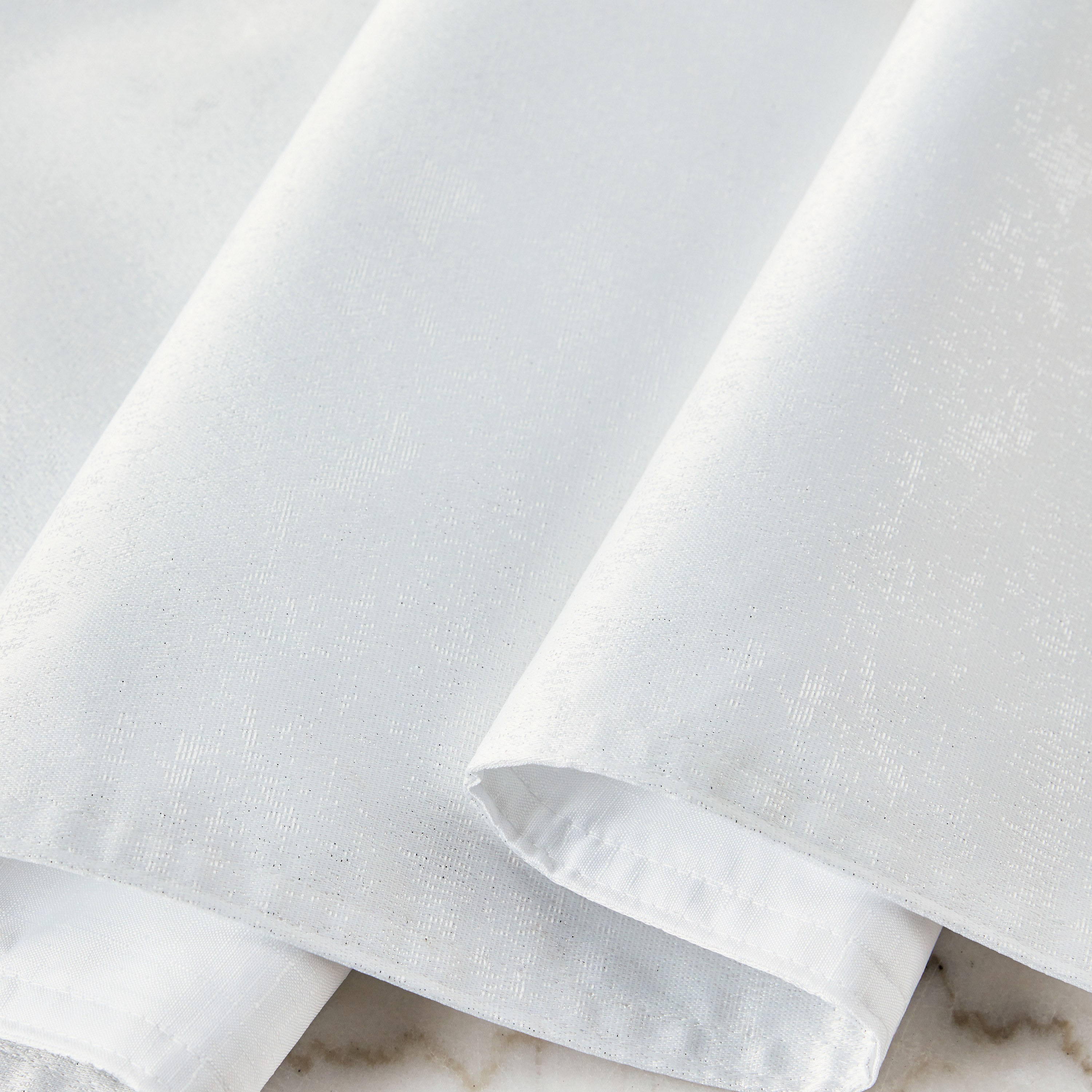 مفرش طاولة - سباركل - 180 سم-household-dining-tablelinen-runnersandtablecovers-image-6