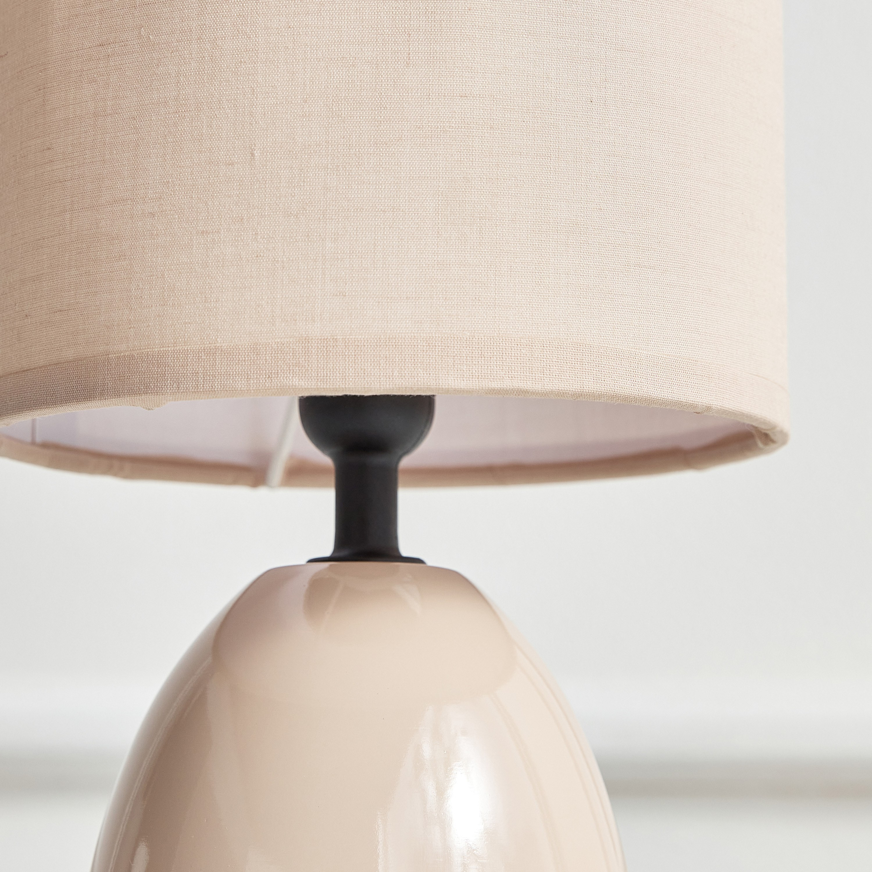 Selene Ceramic Table Lamp - 28 cm-household-lighting-tableanddesklamps-image-3