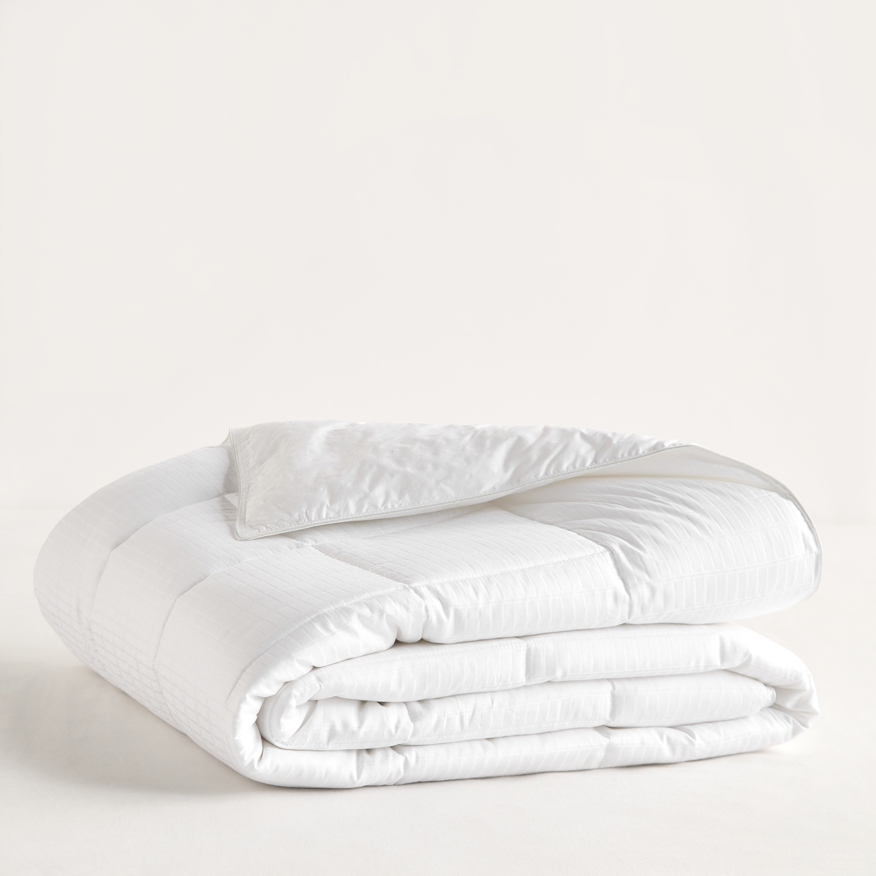 Active Anti-Allergy Hollow Fiber Light Warm King Duvet - 230x220 cm-household-bedding-duvetandcovers-duvets-image-2