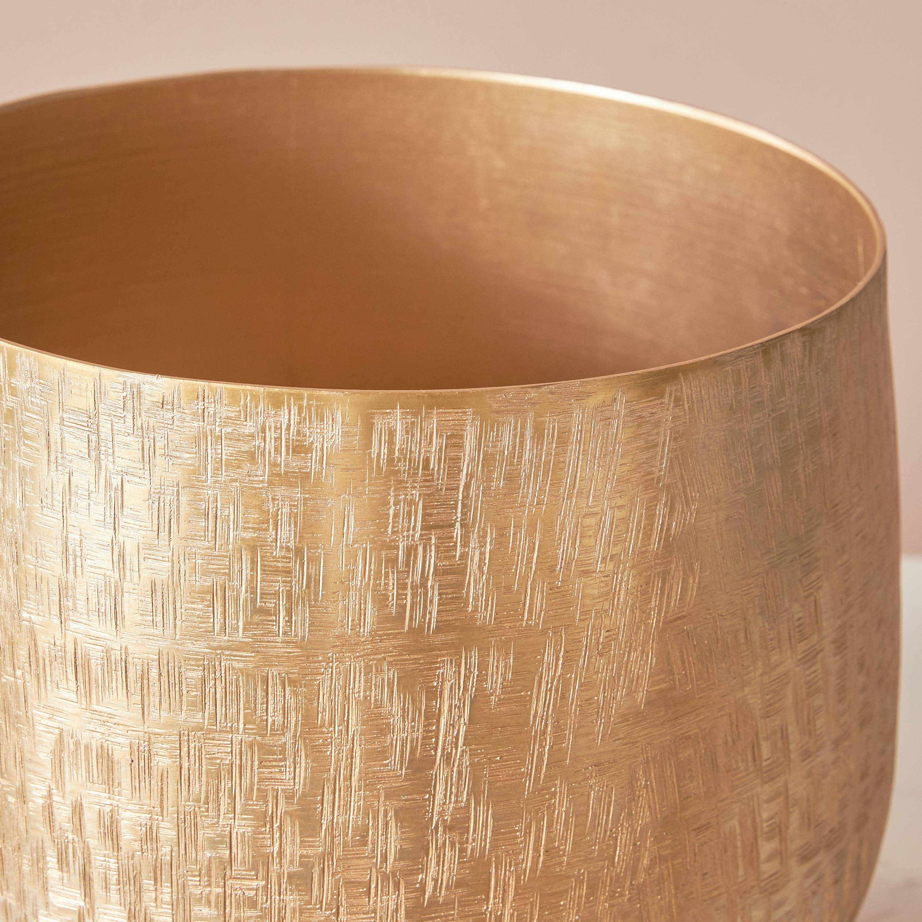 Montagne Metal Planter - 21 cm-household-gardenandoutdoor-potsandplanters-planters-image-3